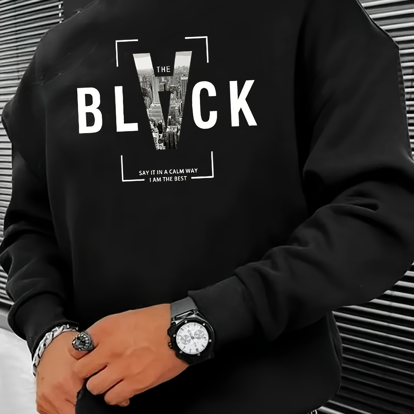 

Black With Creative Cityscape Printed Men's Comfortable Stylish Versatile Sweatshirt With Long Sleeves, Regular Fit Top For Men's Autumn & Winter Outdoor Wear