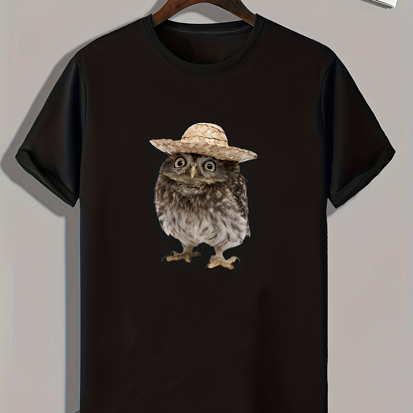 

Vulnerable Bird Print, Men's Graphic T-shirt, Casual Comfy Tees For Summer, Mens Clothing