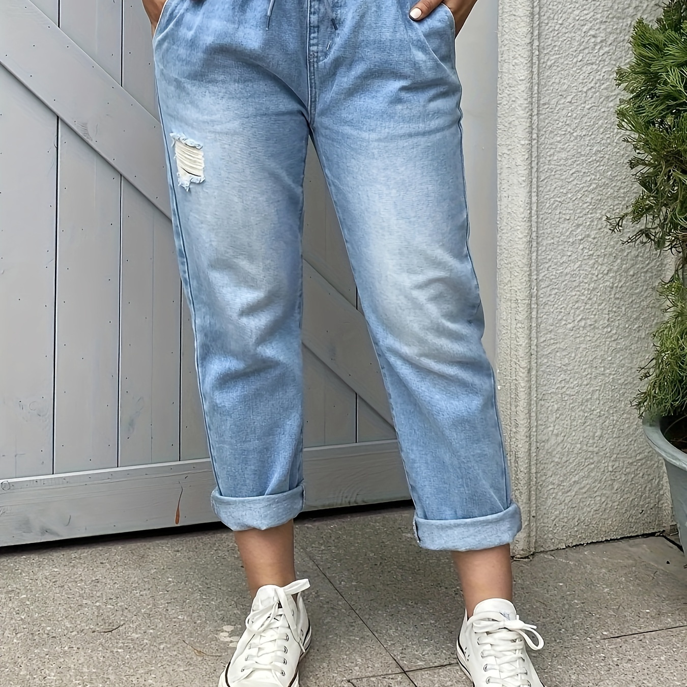 

Jean déchiré à cordon de serrage, taille élastique, délavé bleu, polyvalent, en denim, pour femme.