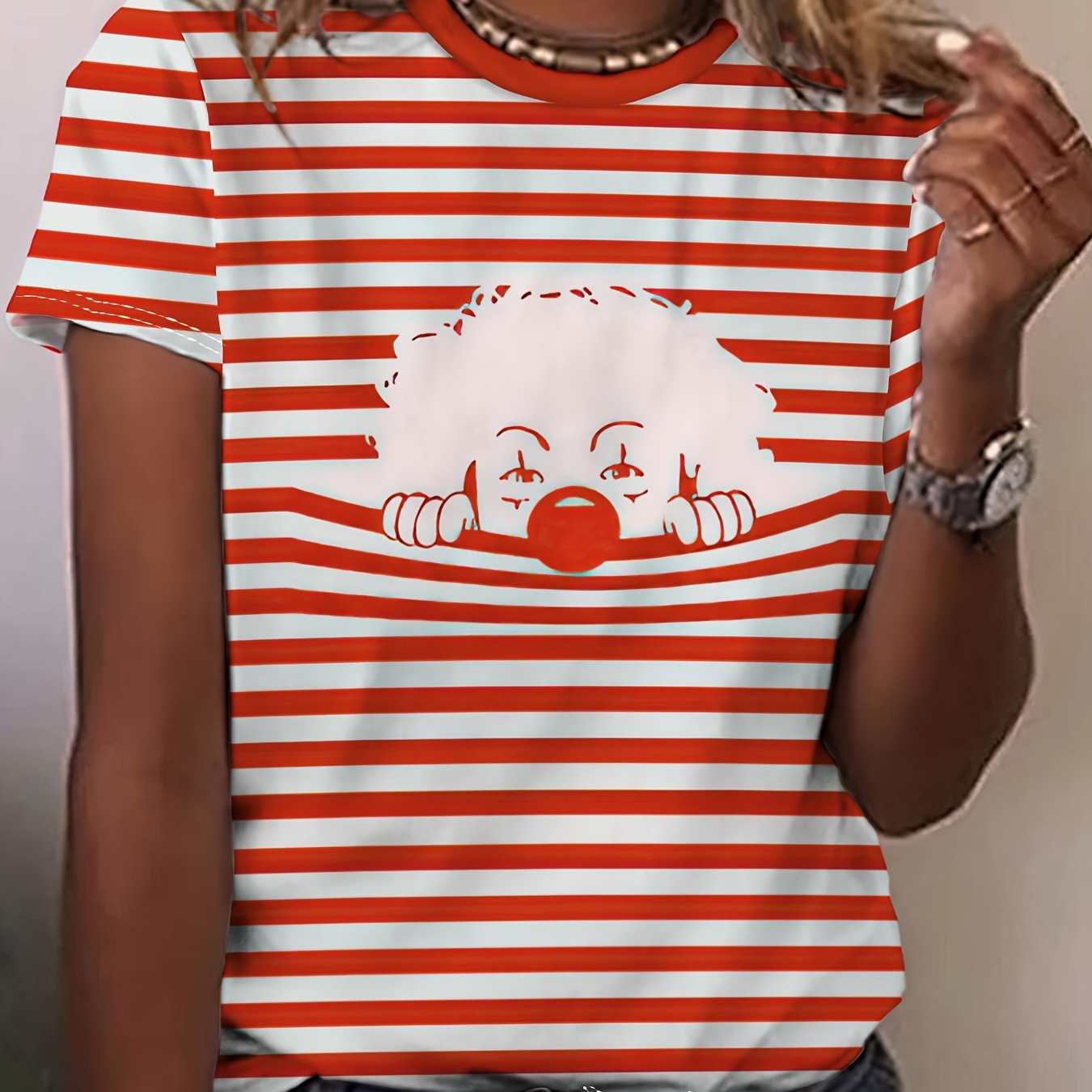 

T-shirt Clown Joufflu pour Femme - Polyester Confortable, Manches Courtes, Col Rond en Rayures Rouges et Blanches - Haut Décontracté Idéal pour /Été