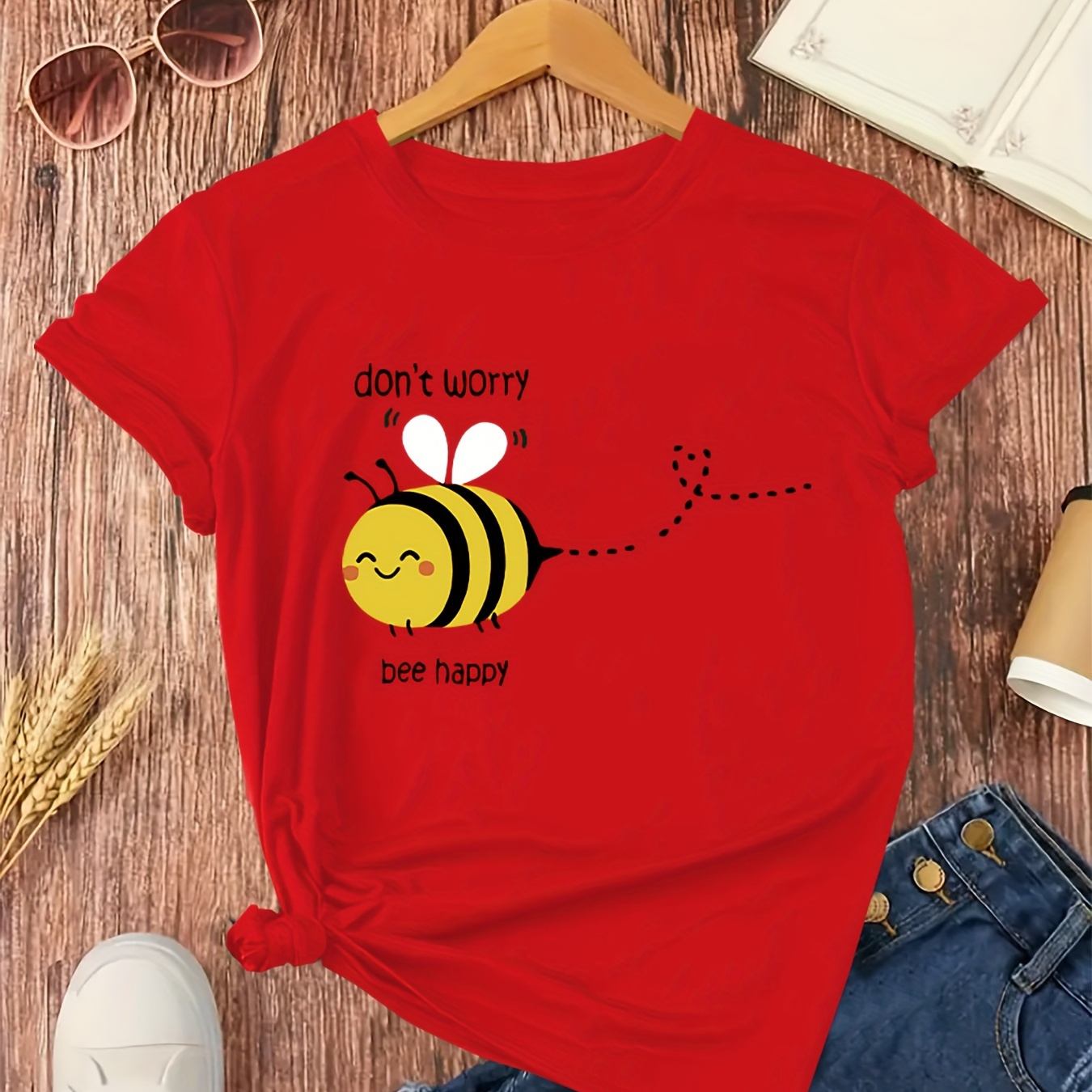 

Plus Size Bee & Letter Print T-shirt, Casual Short Sleeve Top For Spring & Summer, Women's Plus Size Clothing