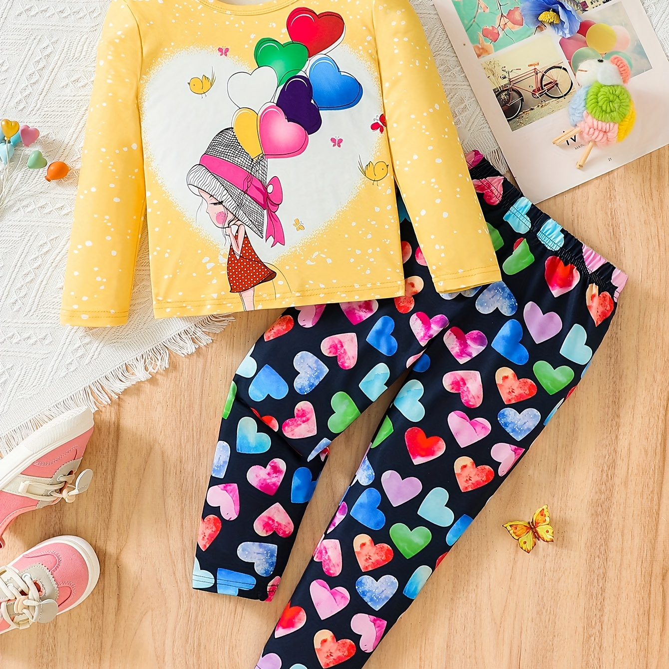 

Girls 2pcs Girls And Balloon Print T-shirt & Heart Graphic Pants Set For Spring/ Fall, Sports, Everyday