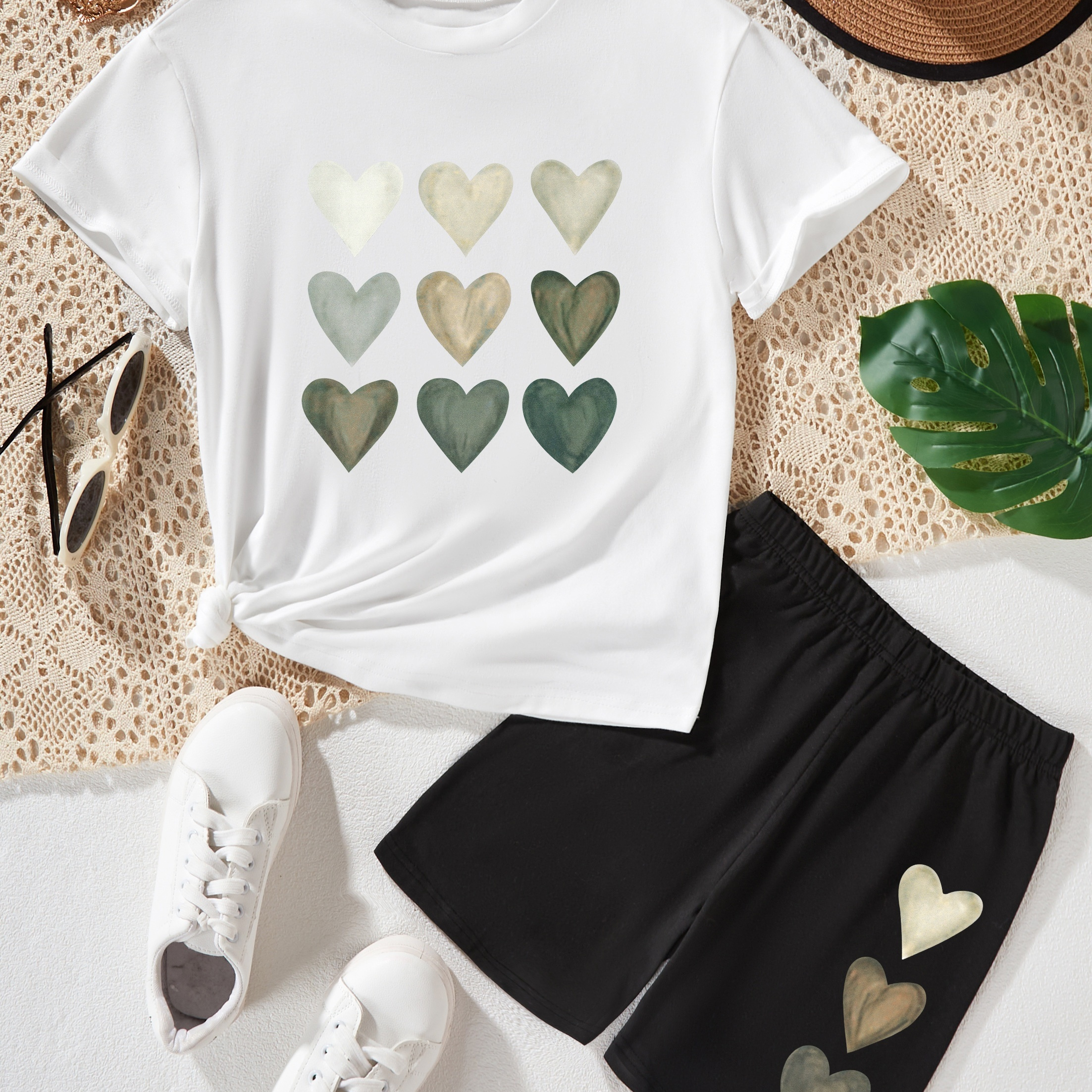 

2pcs Little Heart Print Girl's Loose Casual Short Sleeve T-shirt & Elastic Shorts Set, Kids Summer Outdoor Outfits