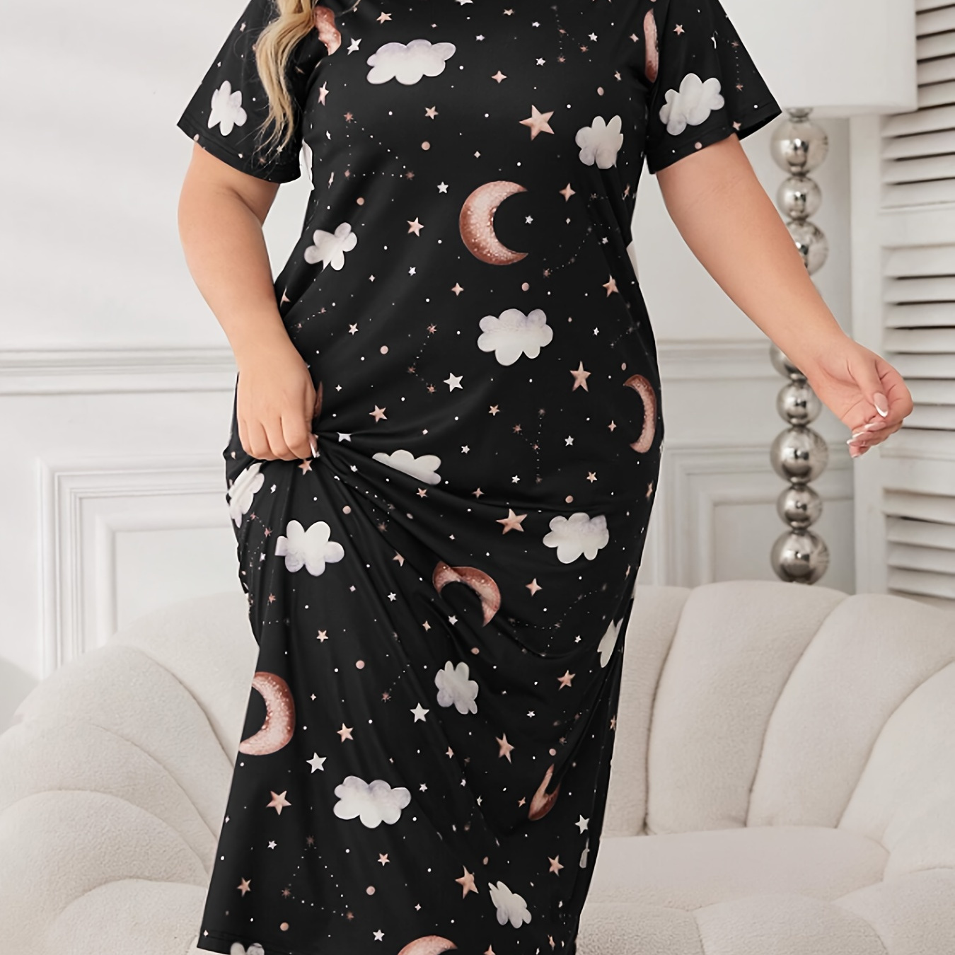

Robe de nuit élégante pour femme, grande taille, motif lune, étoiles et nuages, manches courtes, col rond
