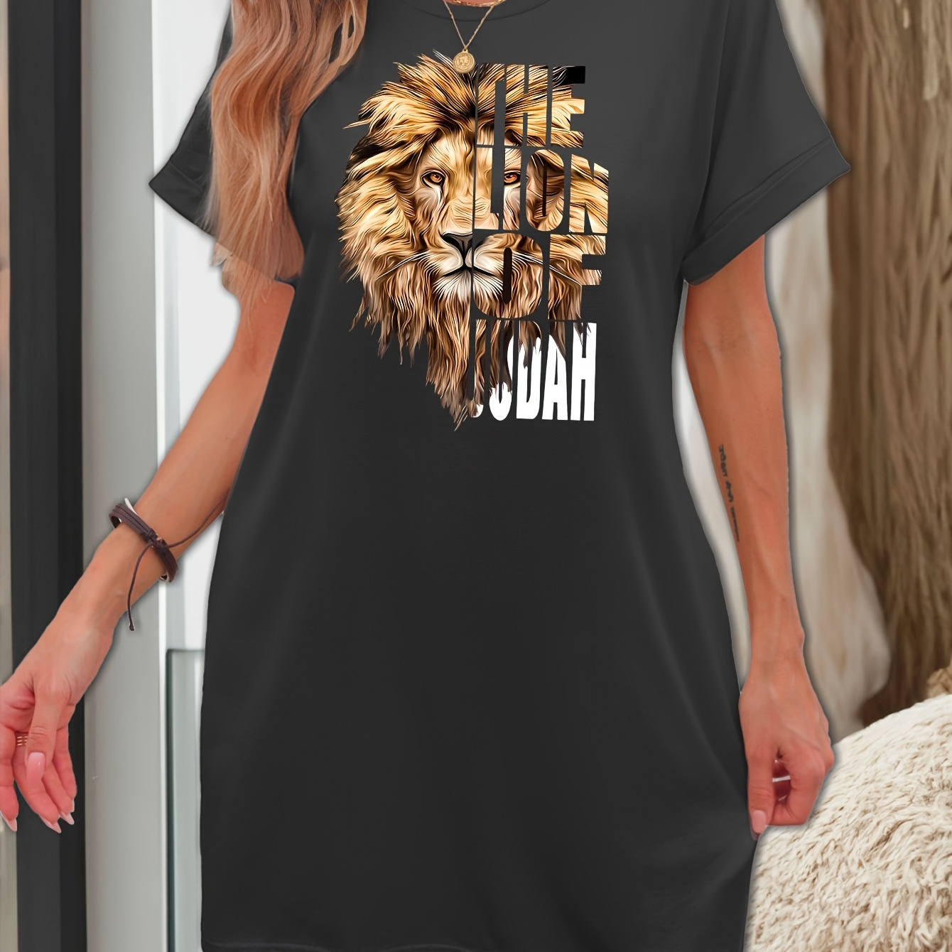 

Lion & Art Letter Print Lounge Dress, Casual Batwing Sleeve Round Neck Medium Stretch Tee Dress With Pockets, Women's Loungewear