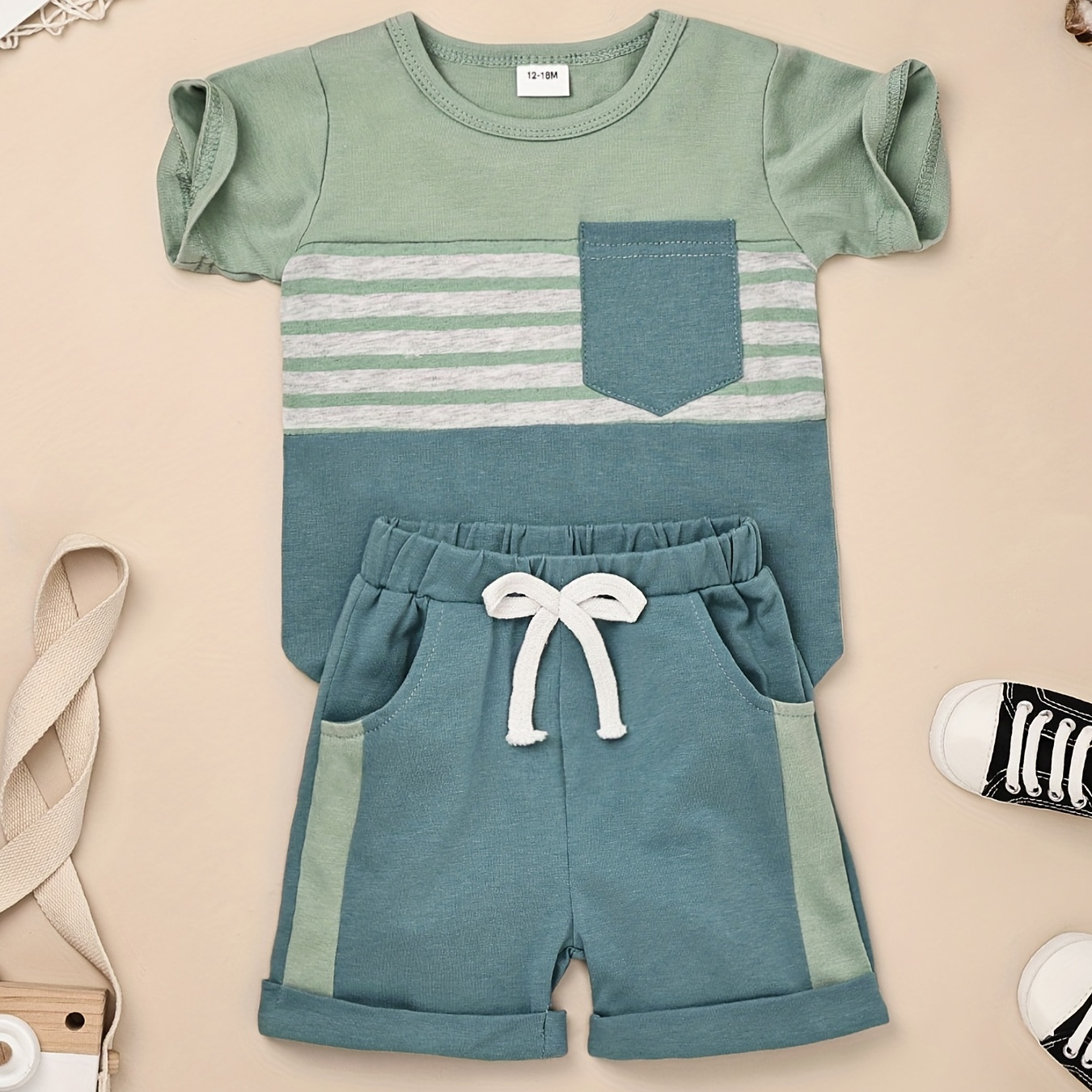 

Cool & Comfy: 2pcs Baby Boys Striped Patched T-shirt & Shorts Set For Summer