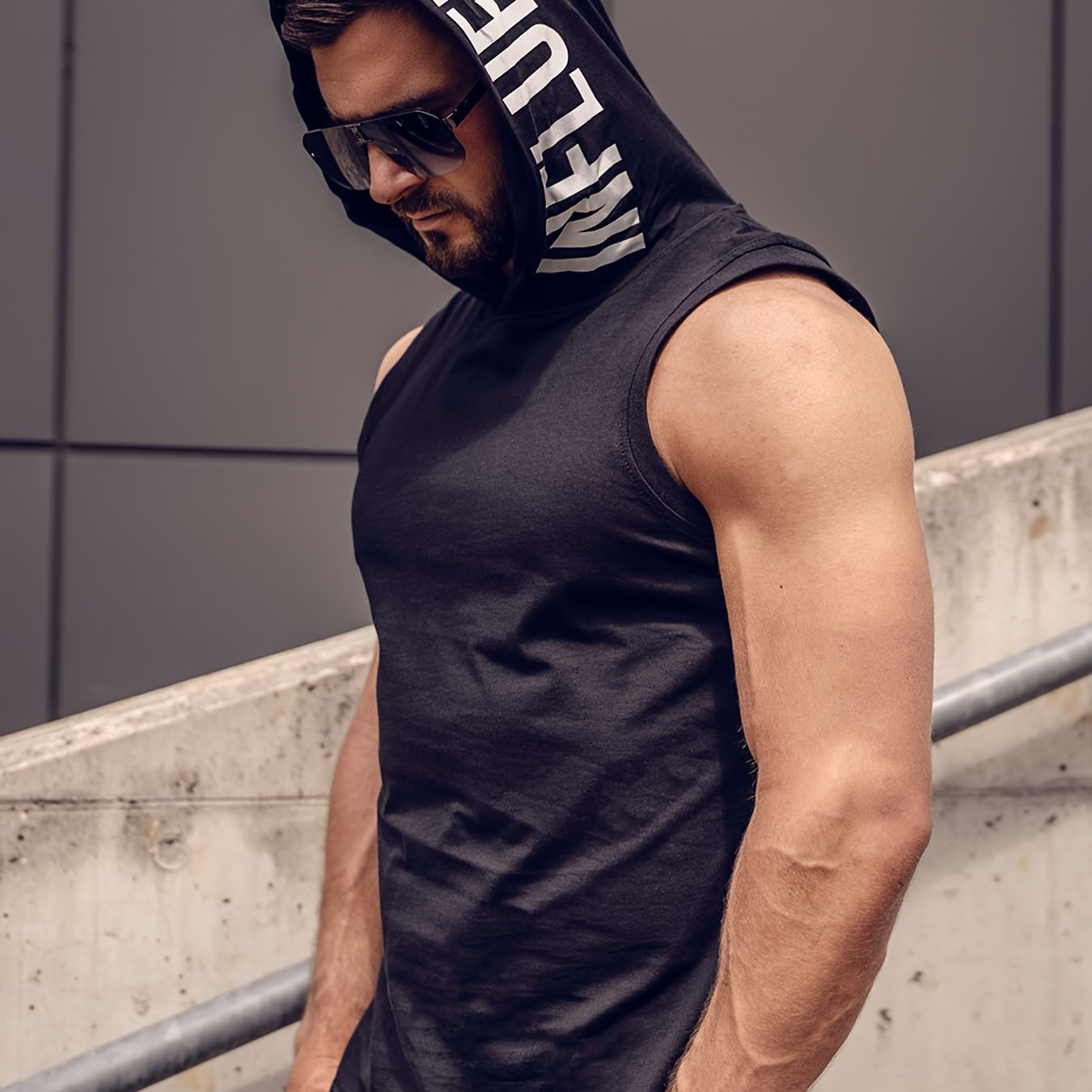 

Sports Fitness Hooded Vest Casual Breathable Sleeveless Vest