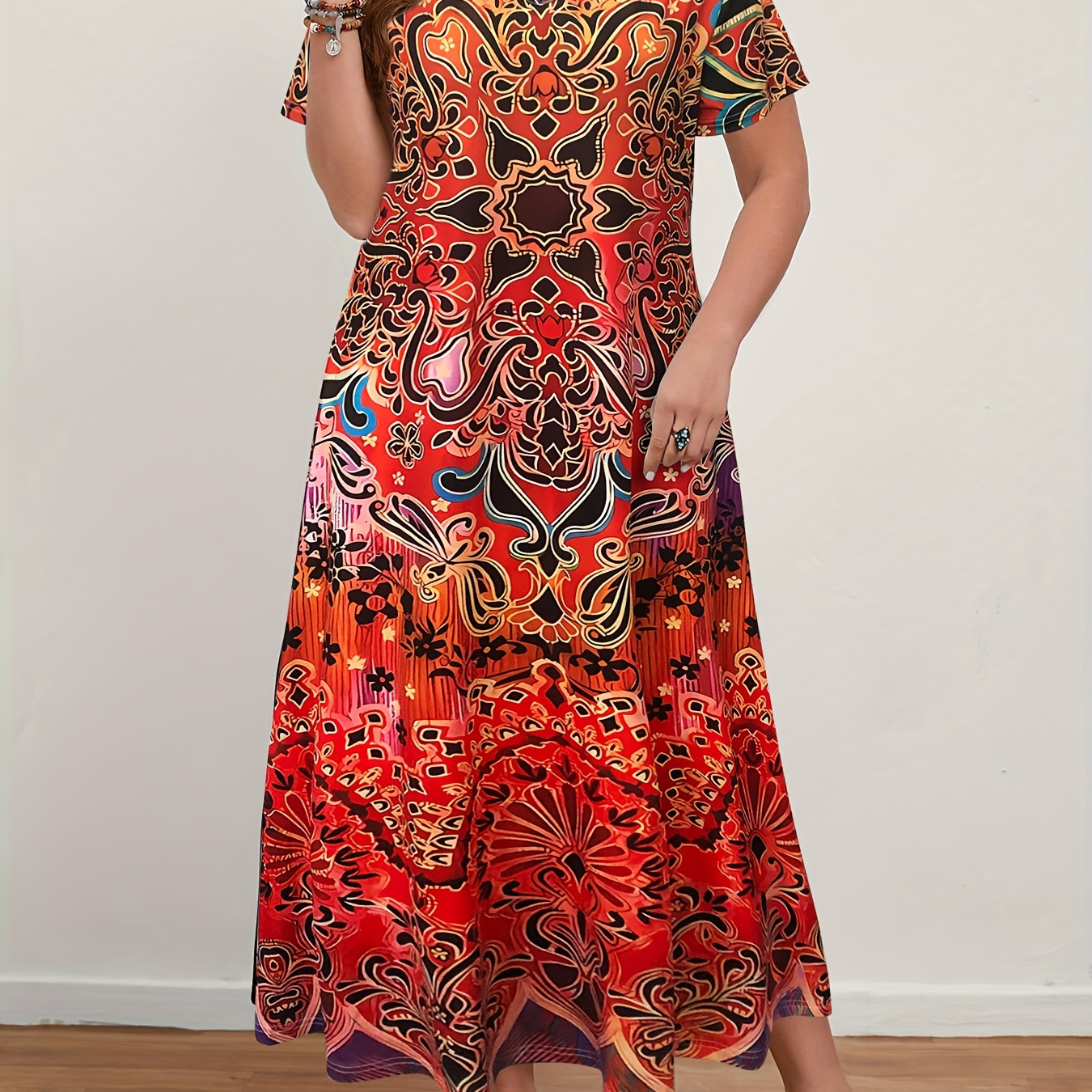 

Plus Size Ethnic Floral Print Slim Dress, Casual Short Sleeve Dress For Spring & Summer, Women's Plus Size Clothing