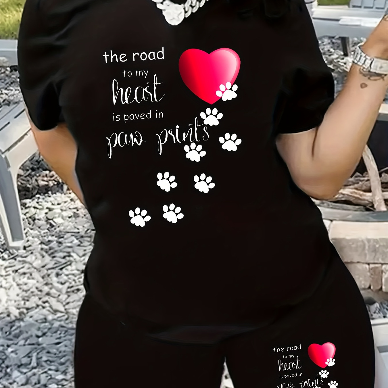 

Plus Size Heart & Paw Print Two-piece Set, Crew Neck Short Sleeve Top & Slim Shorts Outfits, Women's Plus Size Clothing