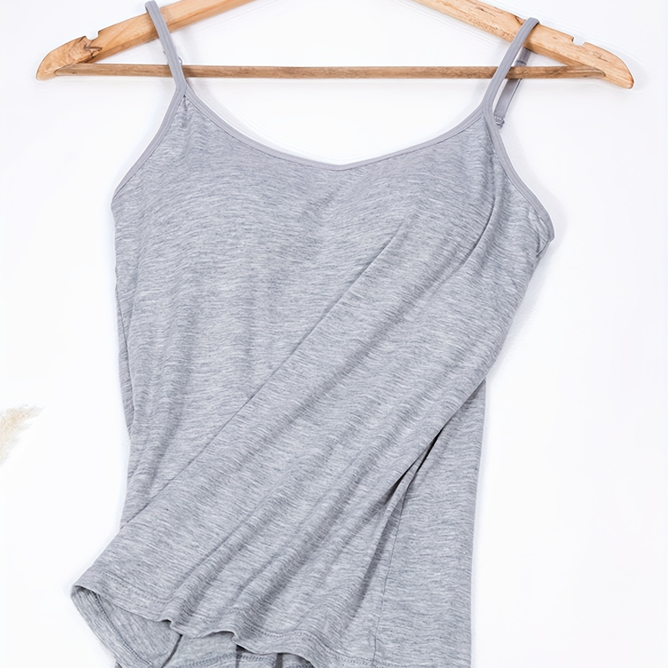 

Basic Solid Cami Top, Casual & Breathable Round Neck Cami Top With Chest Pads, Women's Lingerie & Underwear