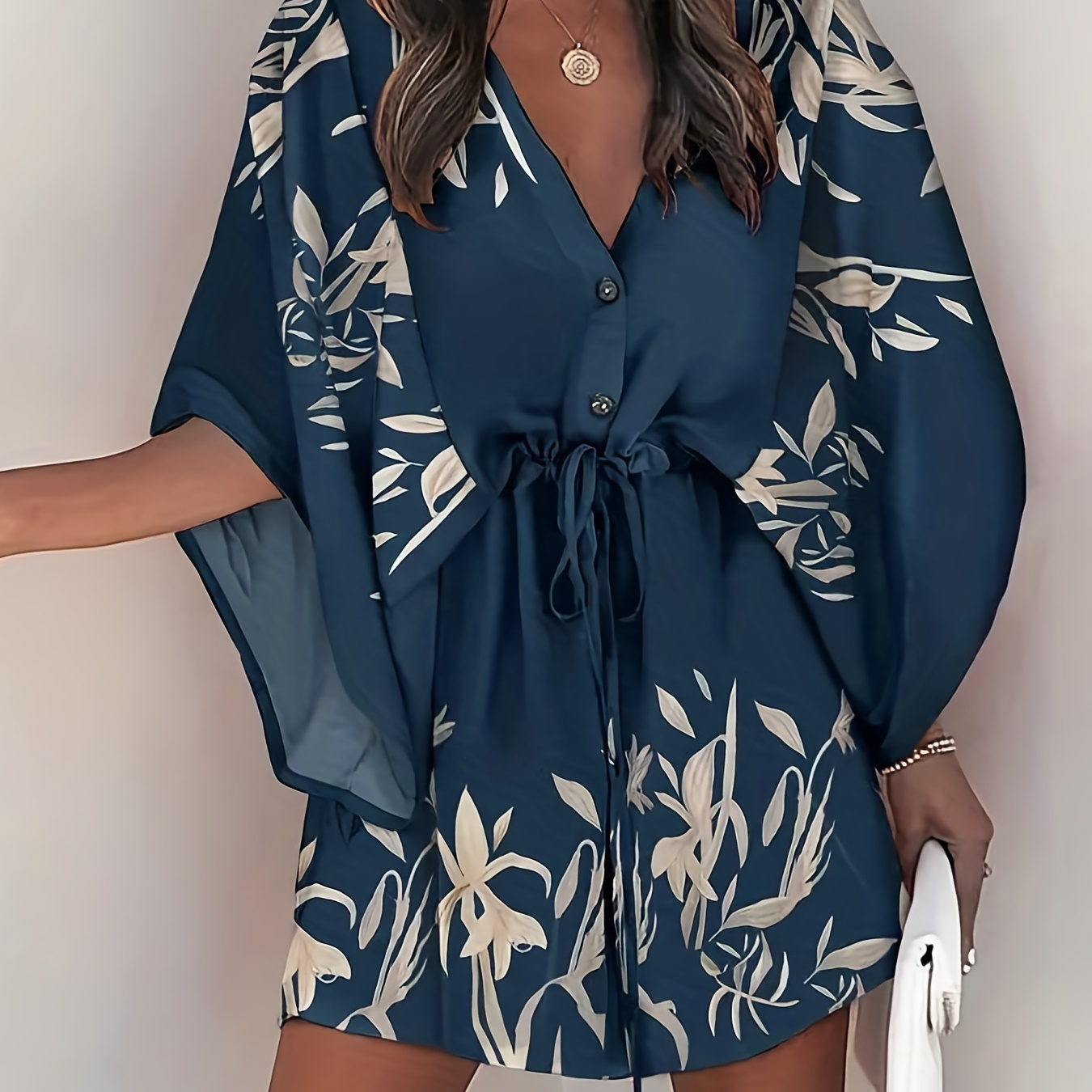 

Robe Boutonnée À Imprimé Tropical Sur Le Devant, Robe À Manches Courtes À Col En V De Vacances, Vêtements Pour Femmes