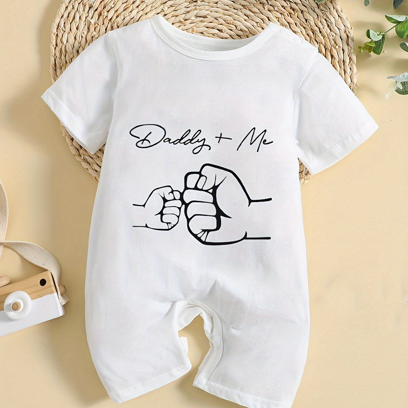 

Infant's Daddy+me Letter And Fist Print Bodysuit, Comfy Short Sleeve Onesie, Baby Girl's Clothing