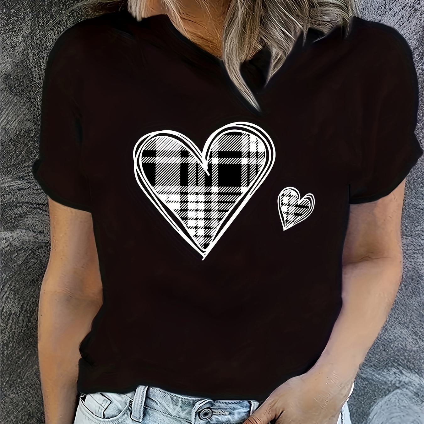 

Plaid Heart Print T-shirt, Casual Crew Neck Short Sleeve Top, Women's Clothing