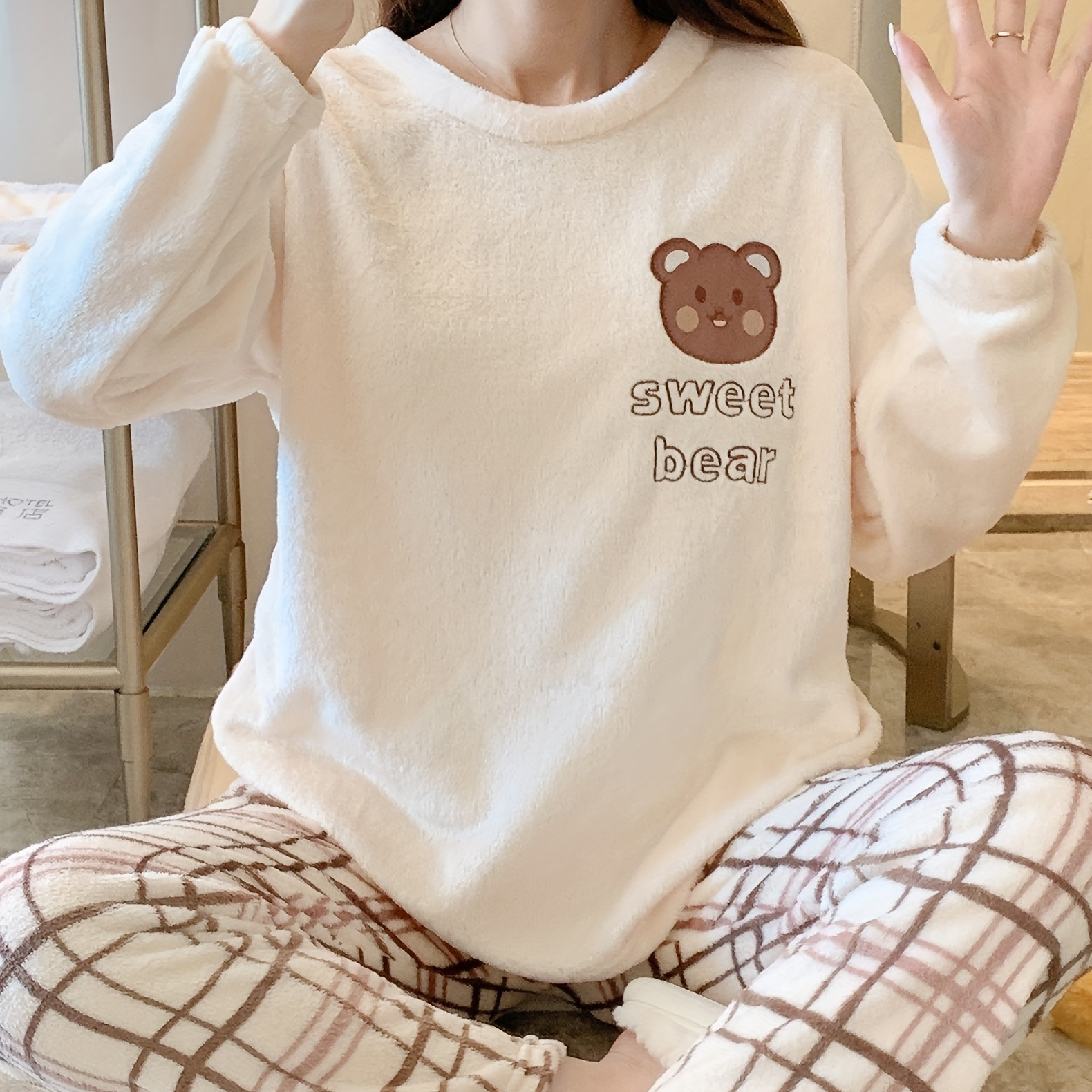 

Cute & Warm Teddy Bear Pattern Loungewear Pajamas, Long Sleeve Pullover Tops & Plaid Pants, Women's Sleepwear & Loungewear