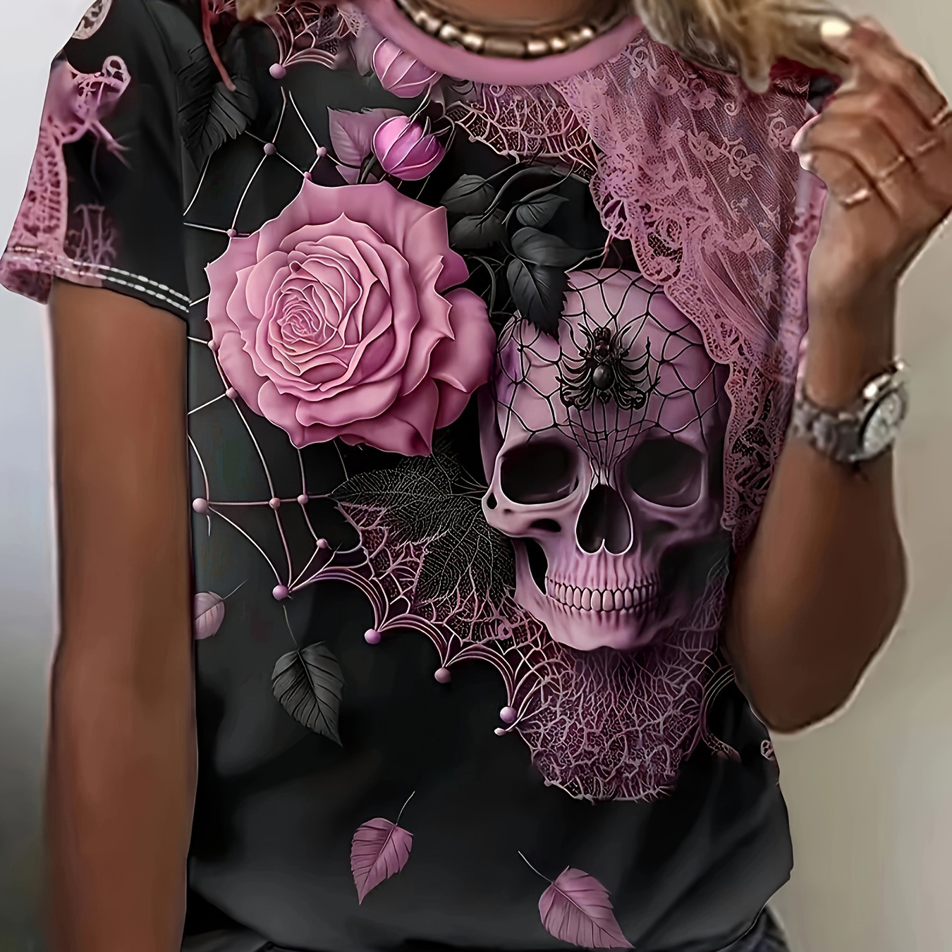 

Plus Size Skull & Floral Print T-shirt, Casual Short Sleeve Top For Spring & Summer, Women's Plus Size Clothing