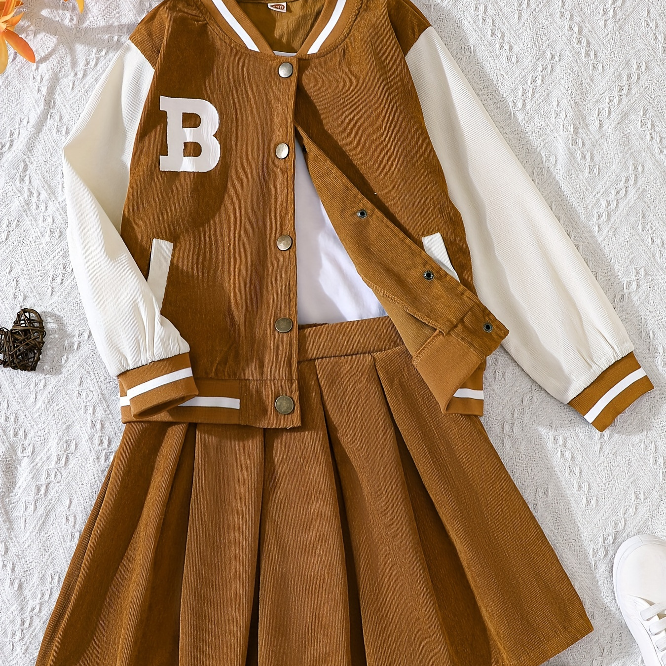 

Girls 2pcs Long Sleeve Baseball Jacket Button Coat & Pleated Short Skirt Letter B Print Corduroy Preppy Casual Kids Clothes For Spring And Autumn