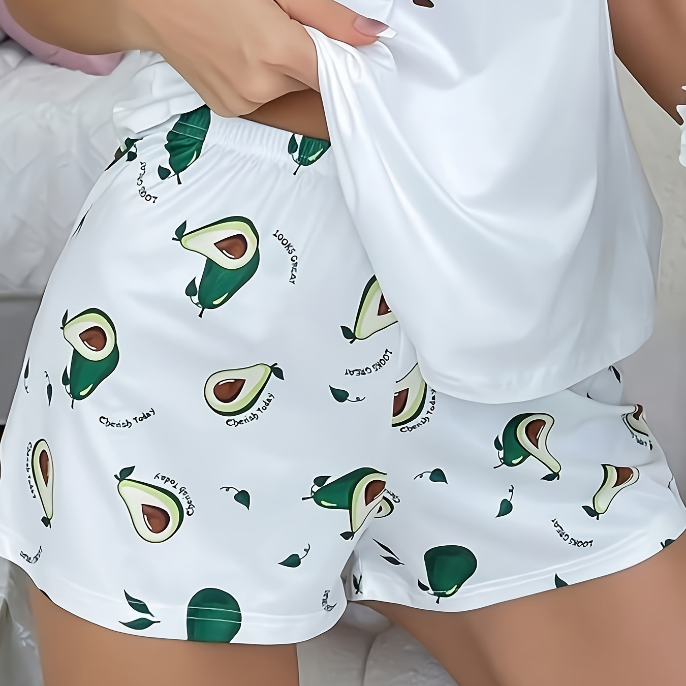 

Women's Cartoon Avocado Print Sleep Shorts, Casual Knit Polyester 95% Elastane 5% Pajama Shorts, Sleepwear For Adult