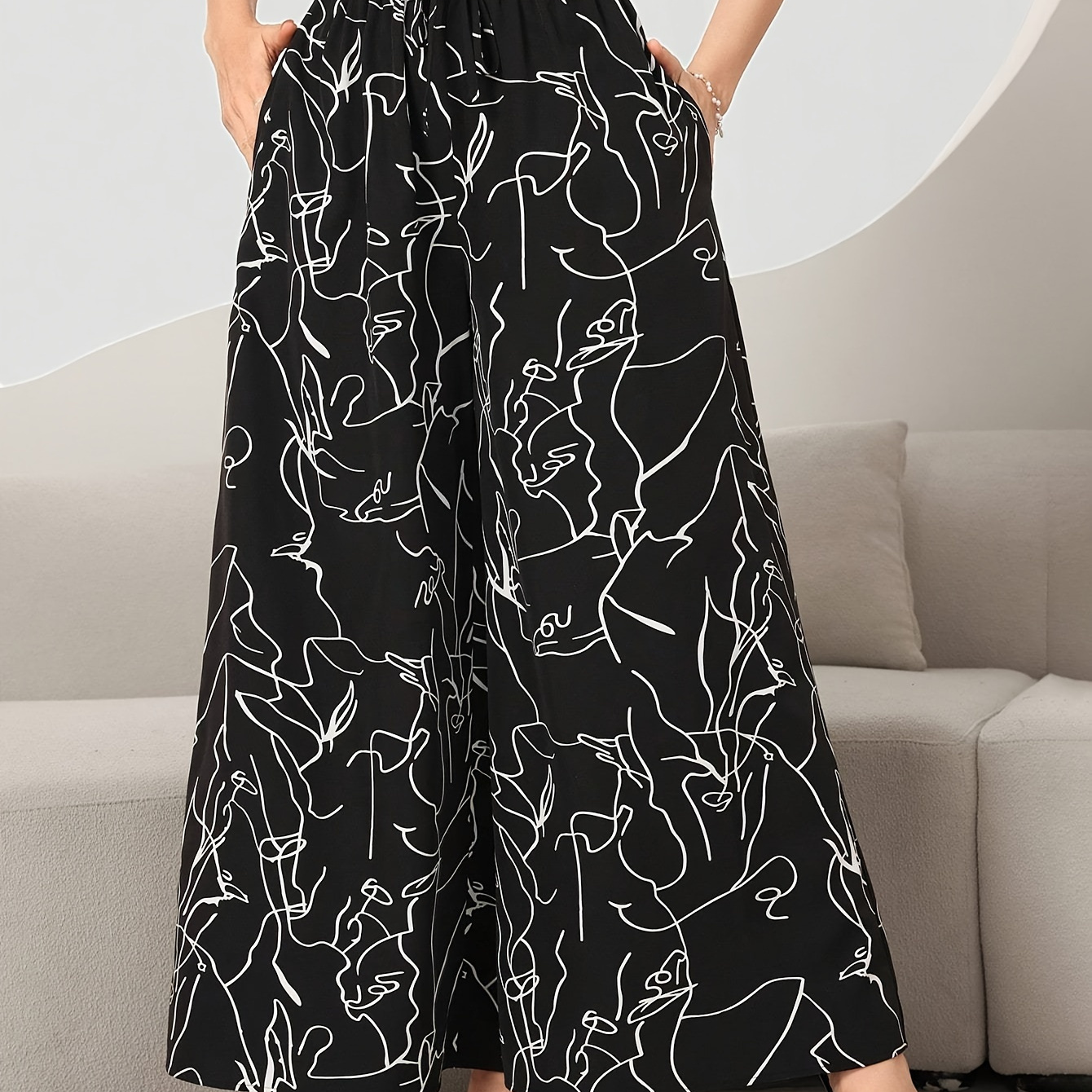 

Abstract Geometric Print Wide-leg Pants For Women - , Woven Polyester, Waist, Adult, - Loose Fit