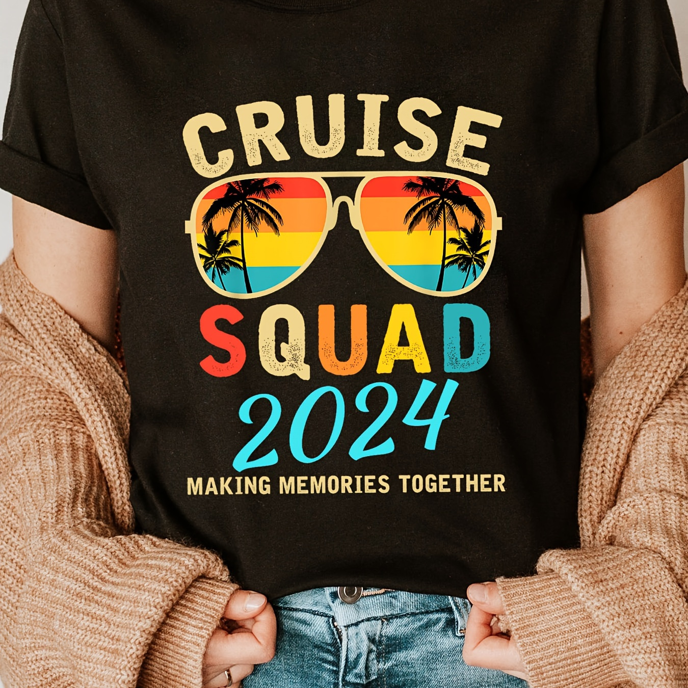 

Cruise Squad Print Crew Neck T-shirt, Short Sleeve Casual Top For Summer & Spring, Women's Clothing