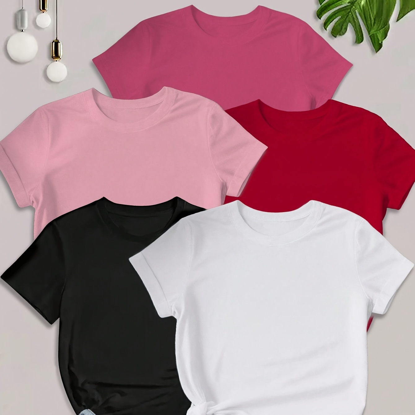 

Ensemble de 5 t-shirts décontractés à col rond pour femmes, hauts en polyester tricoté à manches courtes de couleur unie, t-shirts d'été de longueur régulière avec 5% d'élasthanne.