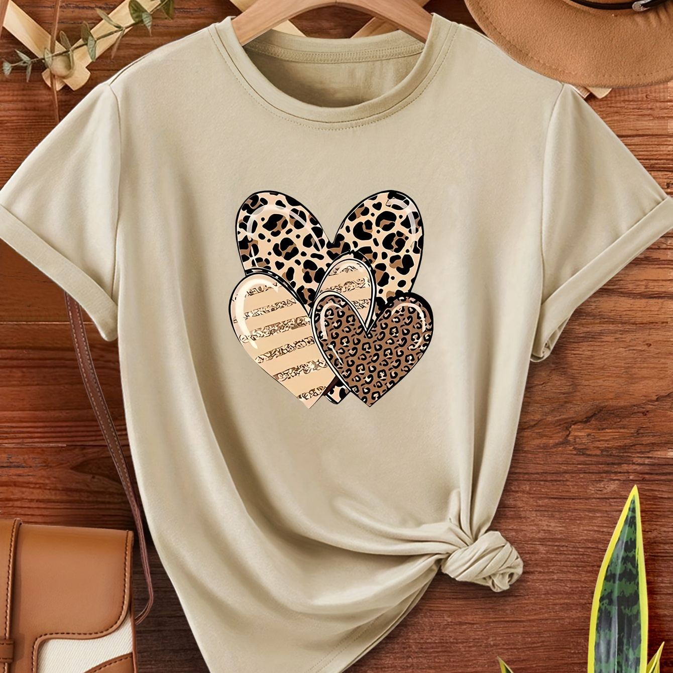 

Casual T-shirt, Round Neck Short Sleeves Comfy Sports Tee, Women's Tops