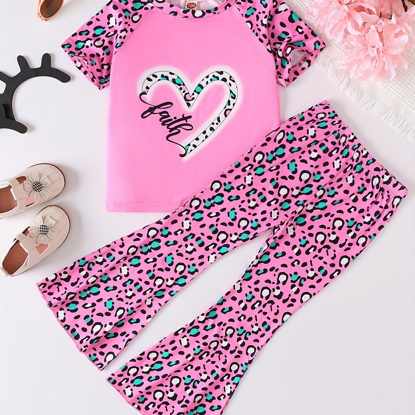 

Girl's Faith Print Outfit 2pcs, T-shirt & Leopard Pattern Flared Pants Set, Kid's Clothes For Spring Summer