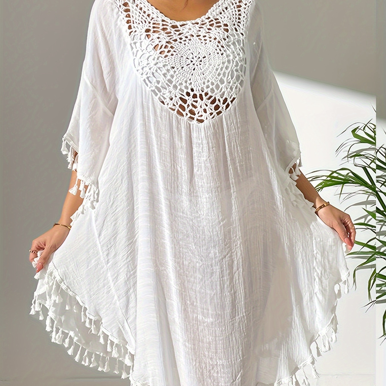 

1pc Chic Crochet Sun Protection Dress, Asymmetrical Hem With Tassel Detail, Round Neck, Batwing Sleeves, Regular Fit, Polyester , Non-stretch Fabric, Beach Cover-up