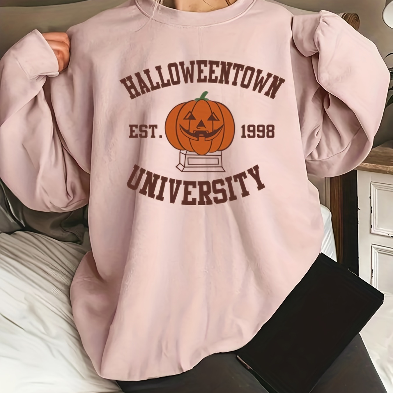 

Plus Size Halloween Sweatshirt, Women's Plus Cartoon Pumpkin & Letter Print Long Sleeve Round Neck Slight Stretch Sweatshirt