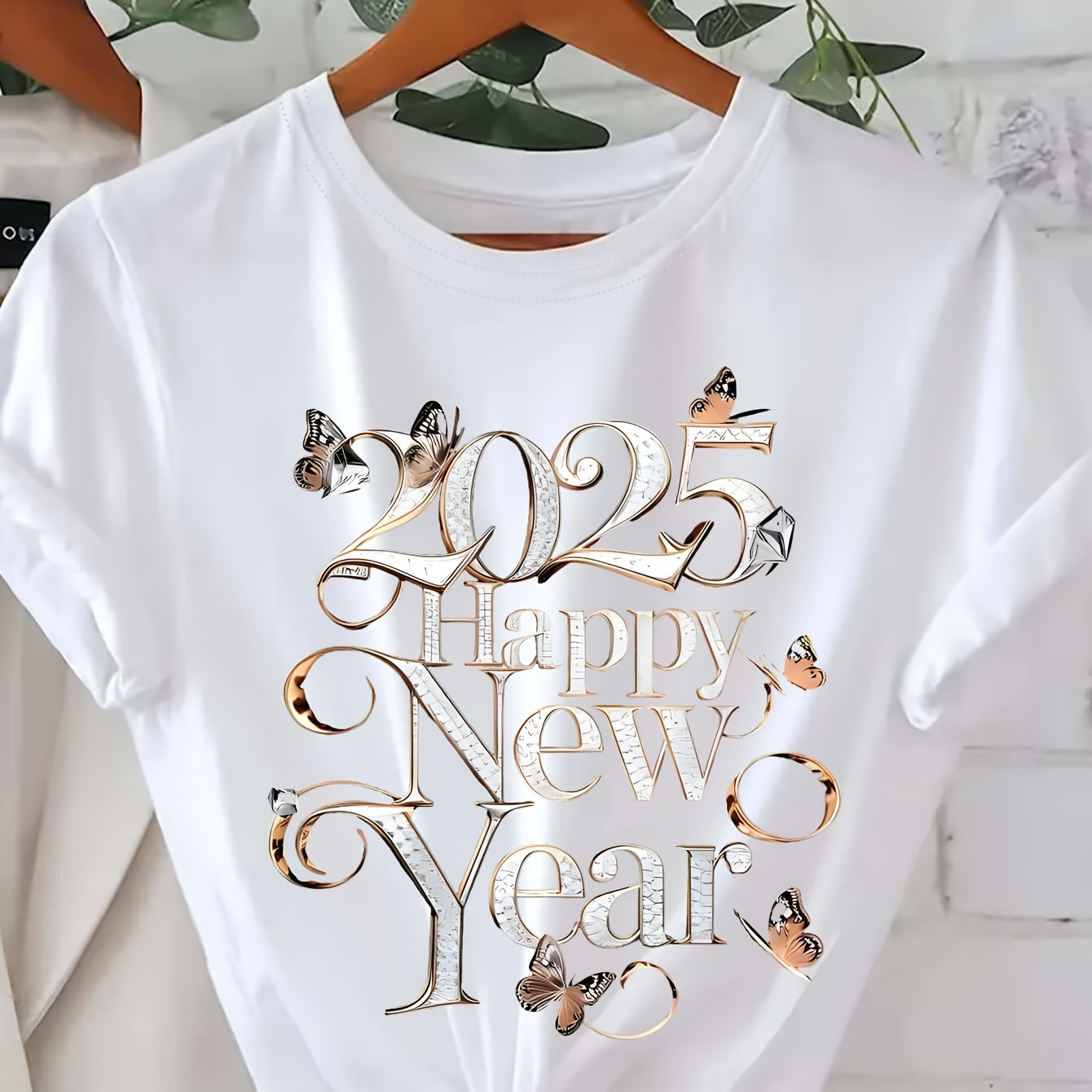 

1pc Women's 2025 Happy New Year T-shirt, Polyester Knit Crew Neck Casual Top With Silver Lettering, Short Sleeve Regular Length, Fashion