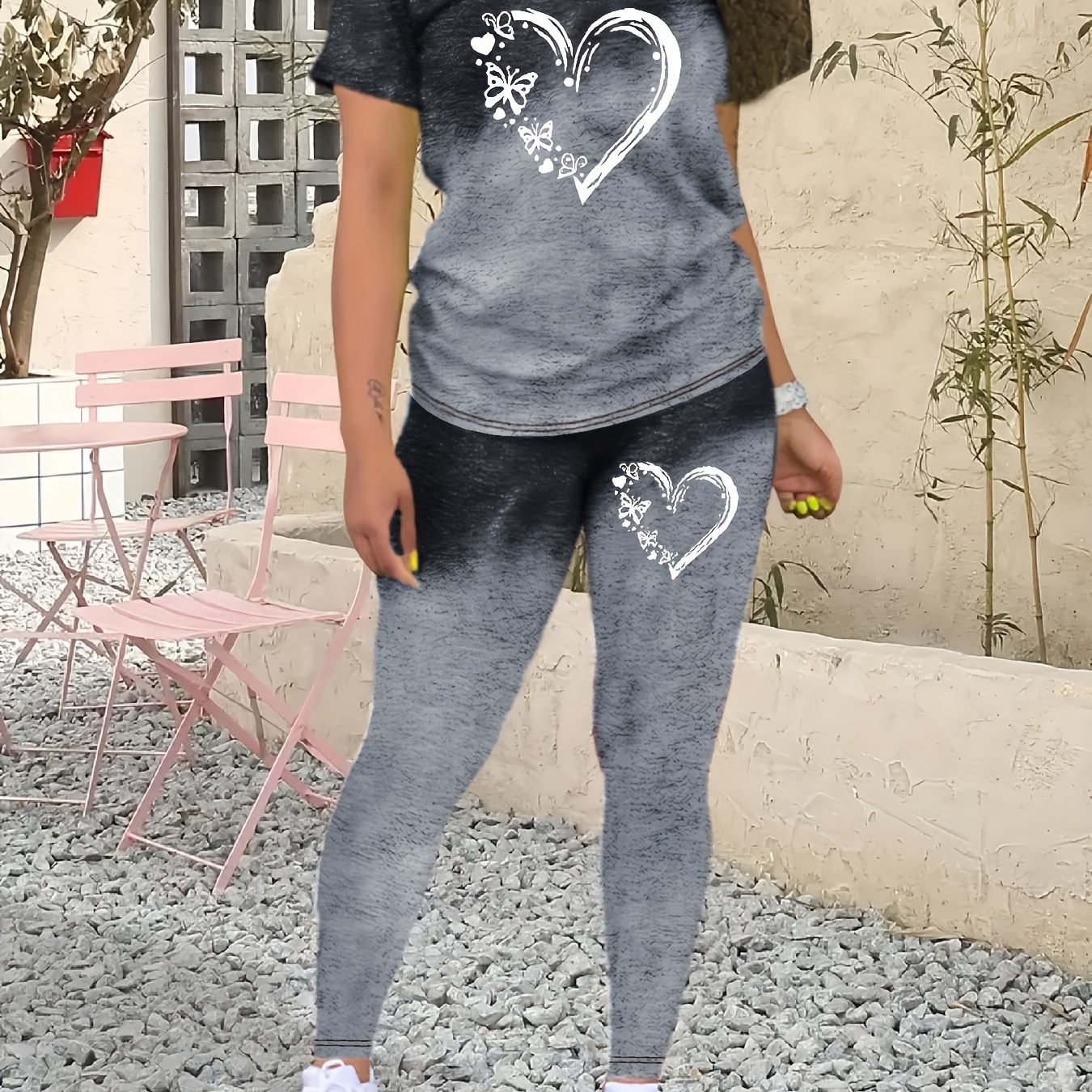 

Ensemble pièces décontracté avec motif cœur, t-shirt à manches courtes col rond et leggings skinny, vêtements pour femmes