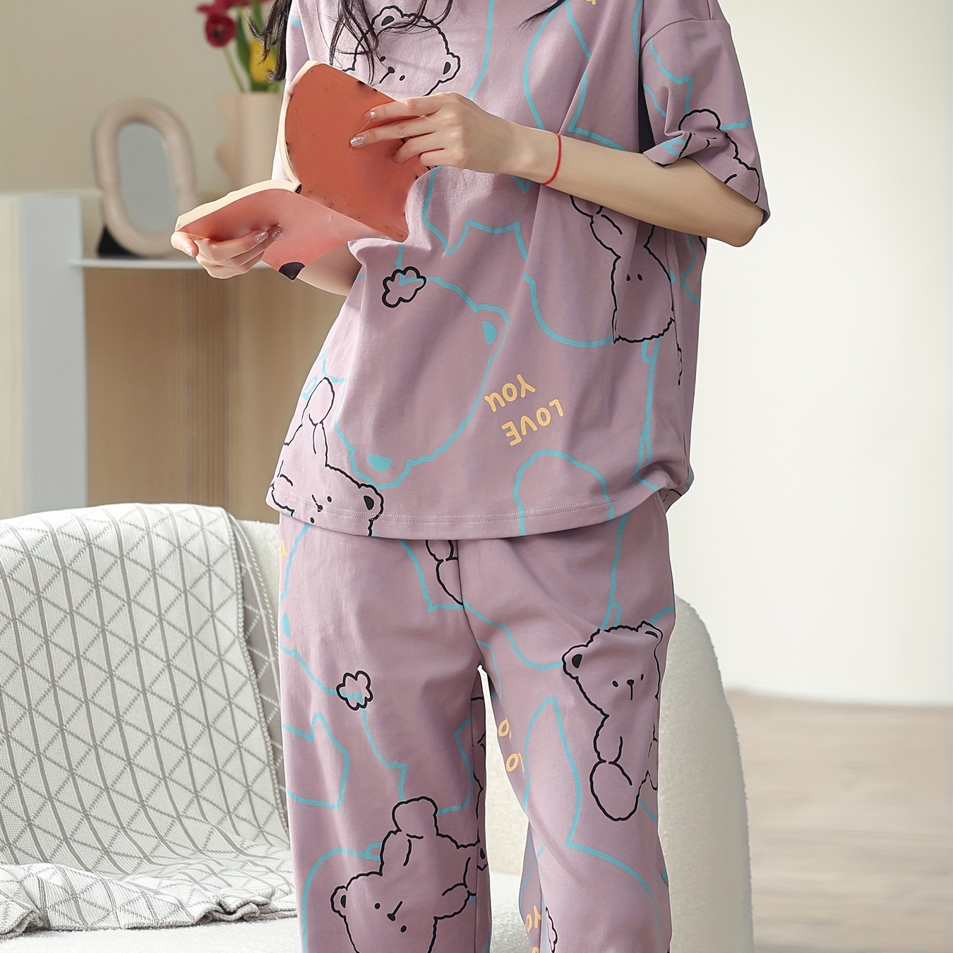 

Women's Cartoon Bear Print Casual Pajama Set, Short Sleeve Round Neck Top & Capri Pants, Comfortable Relaxed Fit