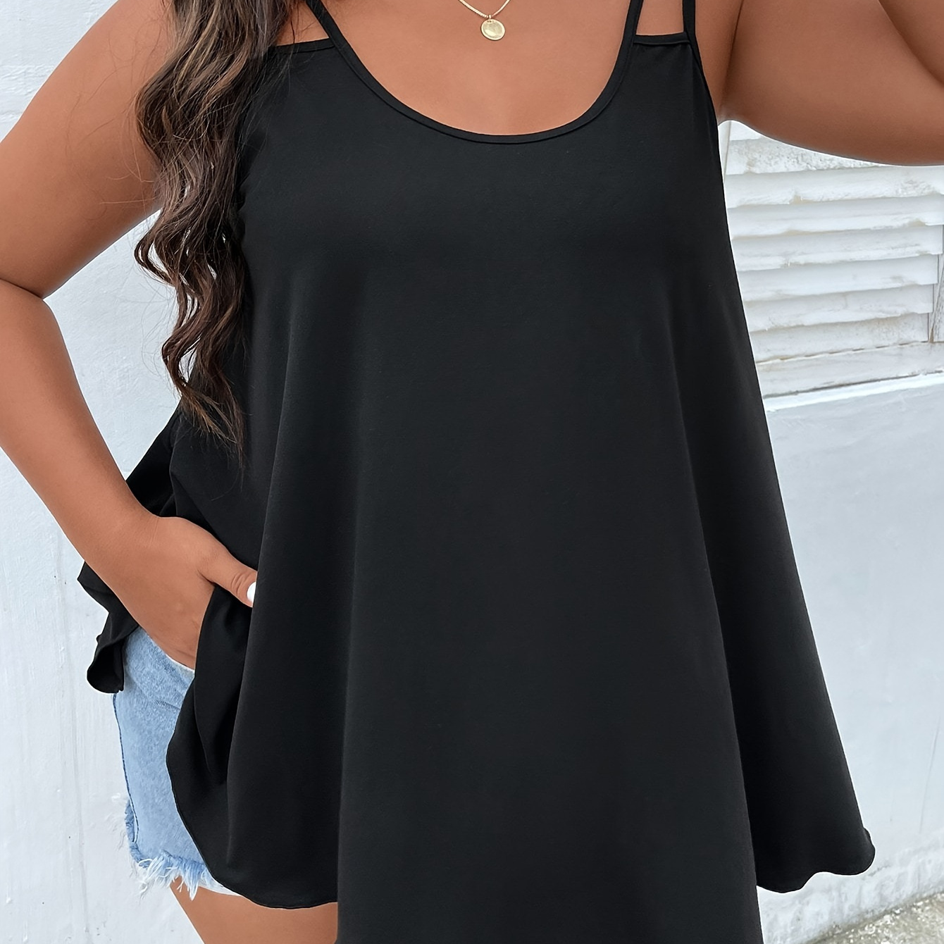 

Plus Size Solid Ruched Cami Top, Casual Crew Neck Sleeveless Top For Summer, Women's Plus Size Clothing