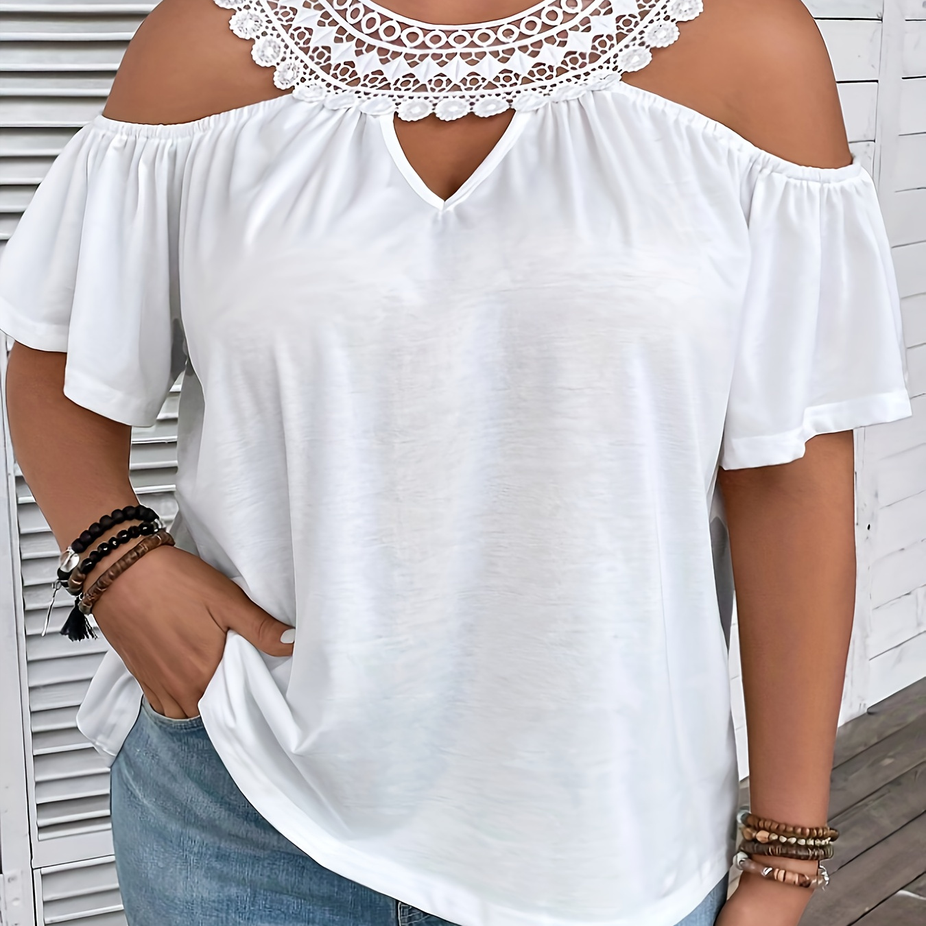 

Plus Size Lace Stitching T-shirt, Casual Cold Shoulder Short Sleeve Crew Neck T-shirt, Women's Plus Size Clothing