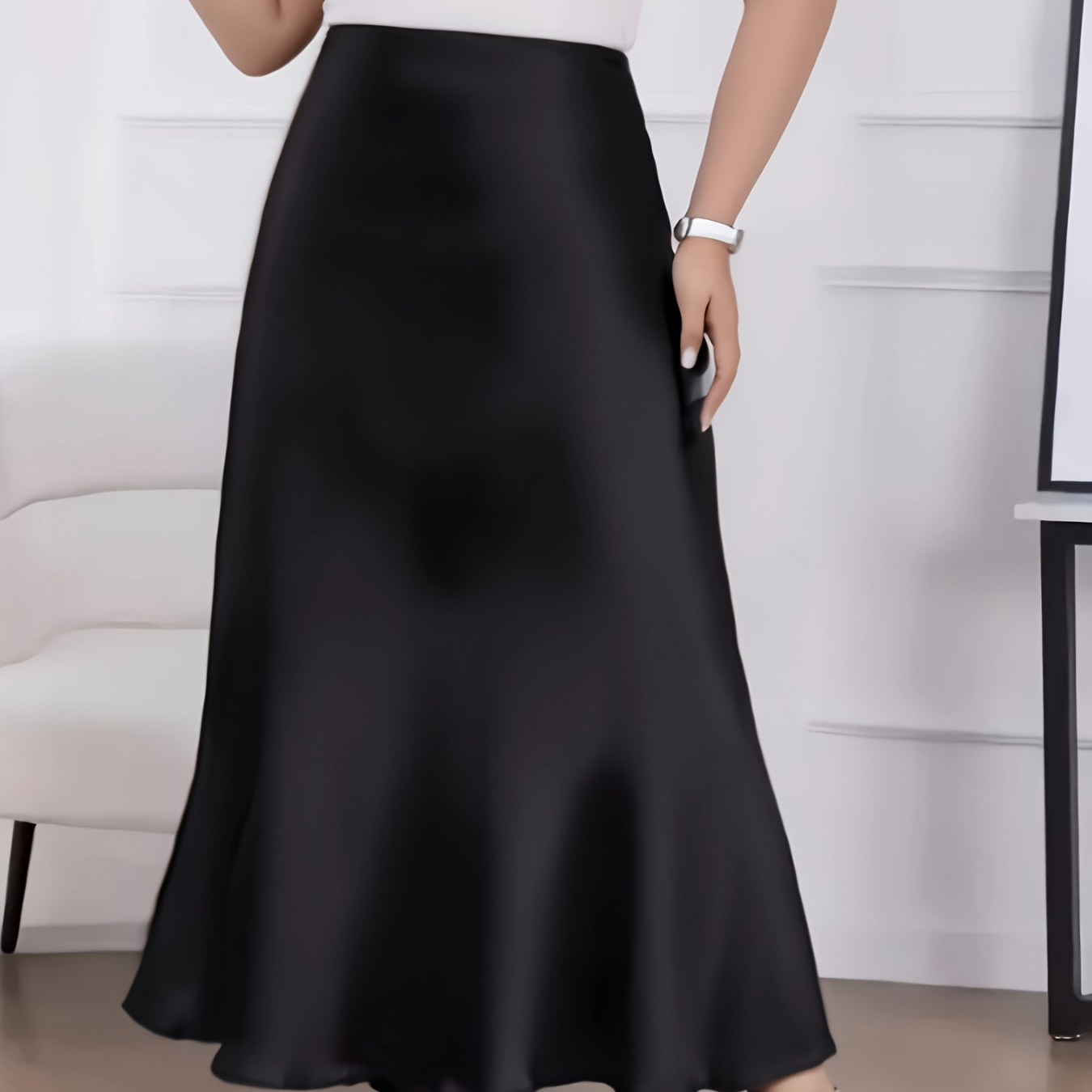 

Jupe Maxi en Satin Grande Taille Élégante pour Femme - Taille Haute, Silhouette Fluide, Noir Uni, Mélange de Polyester, Lavable en Machine, Port Toute , Robe d' | Design | Lisse et