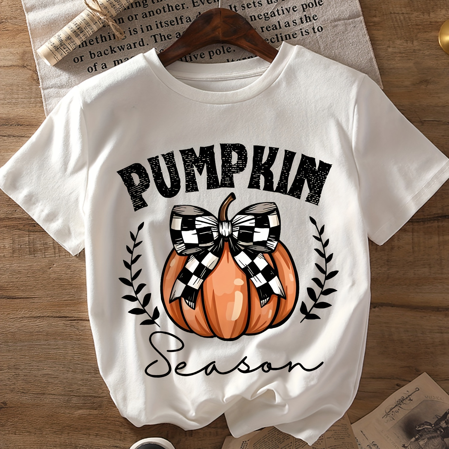 

Pumpkin Print T-shirt, Short Sleeve Crew Neck Casual Top For Summer & Spring, Women's Clothing