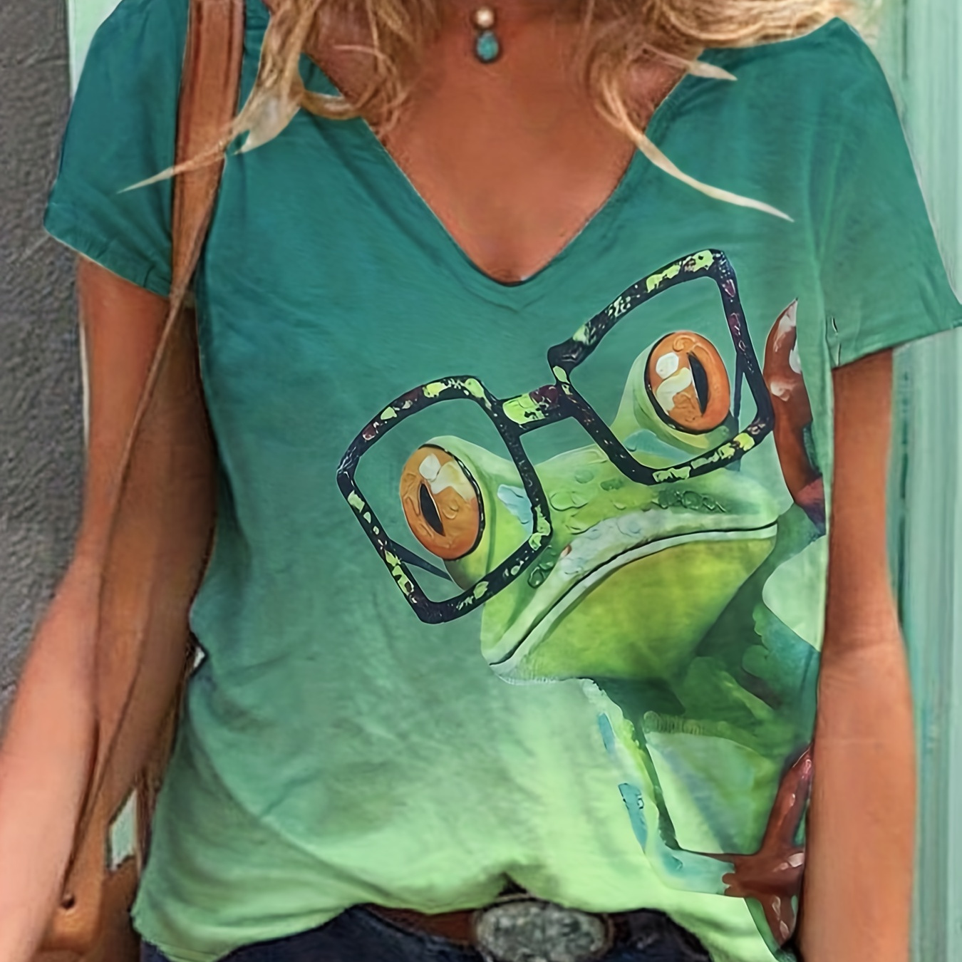 

Frog Print Gradient V Neck T-shirt, Casual Short Sleeve T-shirt For Spring & Summer, Women's Clothing