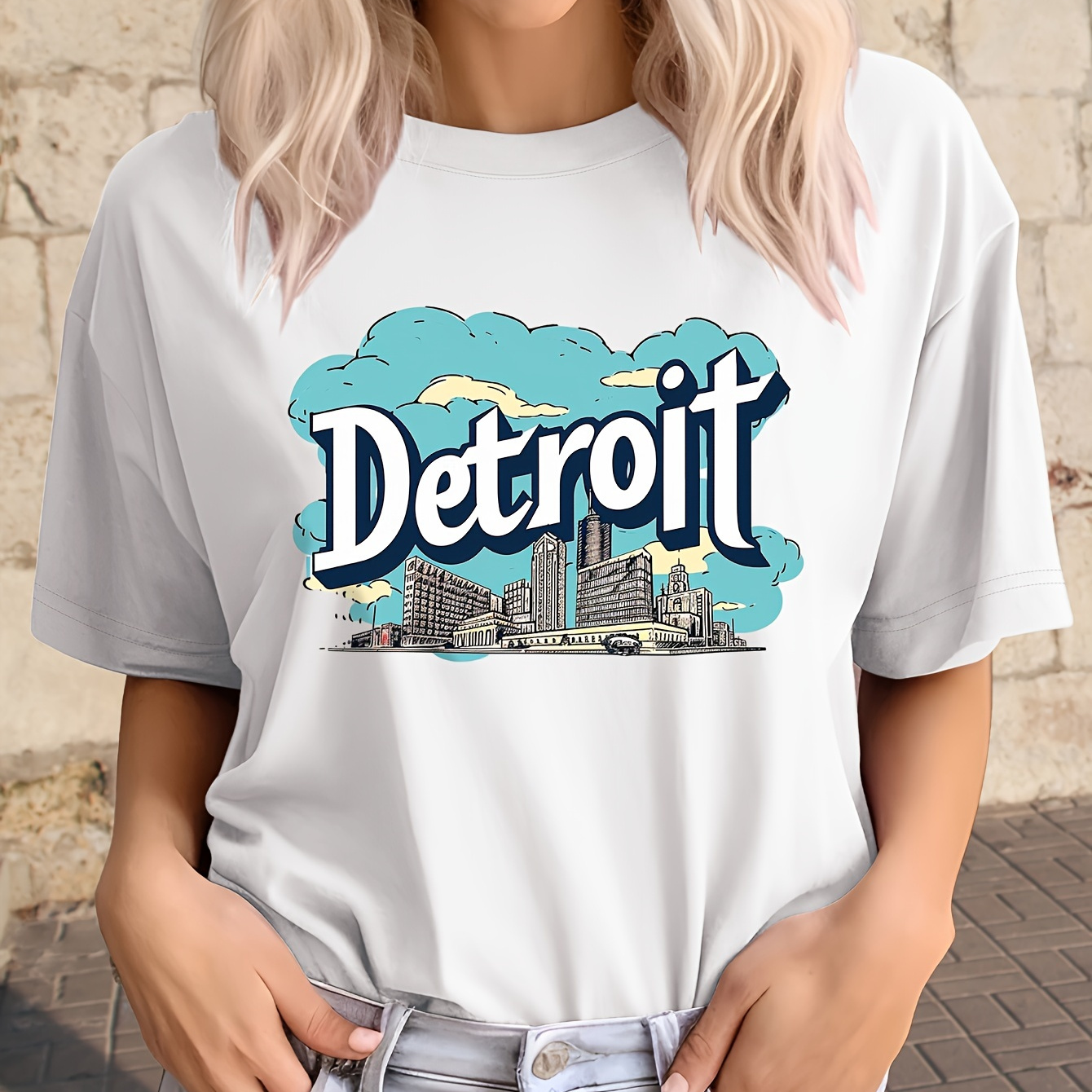 

Detroit & Building Print Crew Neck T-shirt, Casual Short Sleeve Top For Summer & Spring, Women's Clothing
