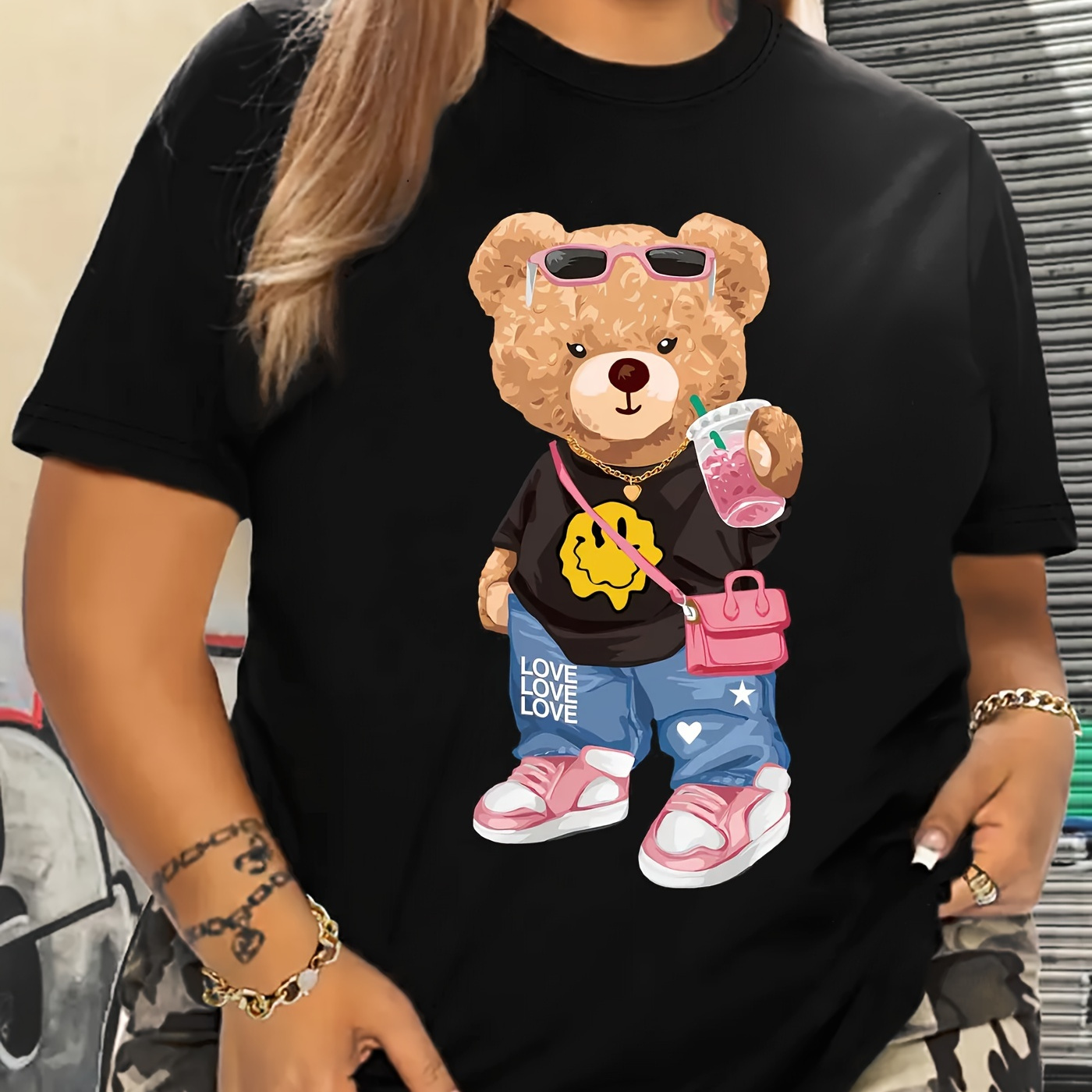 

Plus Size Cartoon Bear Print T-shirt, Casual Crew Neck Short Sleeve T-shirt, Women's Plus Size clothing