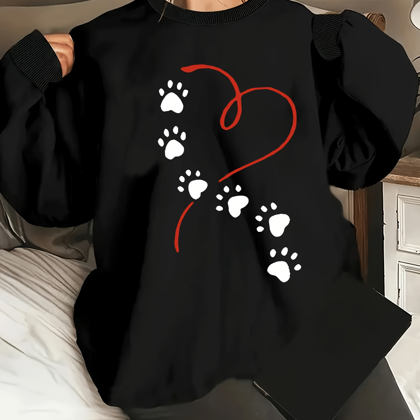 

Women's Casual Crew Neck Pullover Sweatshirts With Cute Dog Paw Print - 100% Polyester Cartoon Pattern All-season Sweatshirt With Slight Stretch - Long Sleeve Comfortable & Warm Active Tops