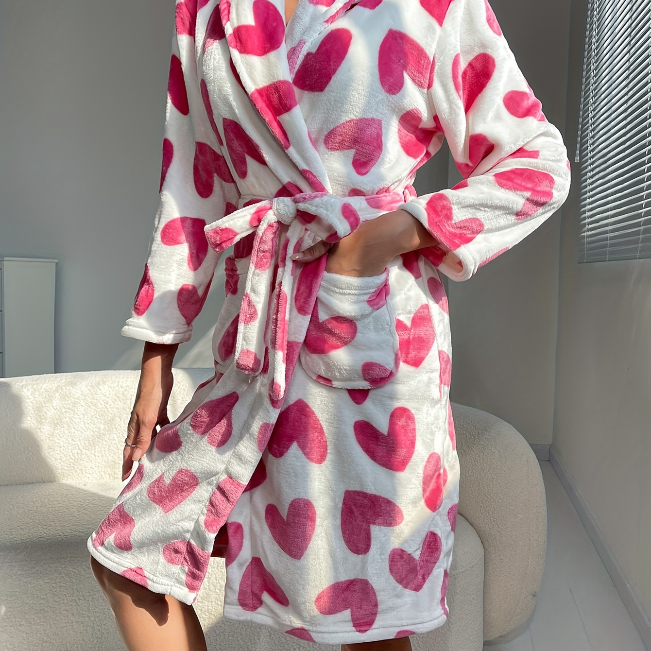 

Casual Heart Pattern Fleece Thickened Night Robe For Fall & Winter, Long Sleeve Lapel Collar Robe With Belt, Women's Sleepwear & Dresses