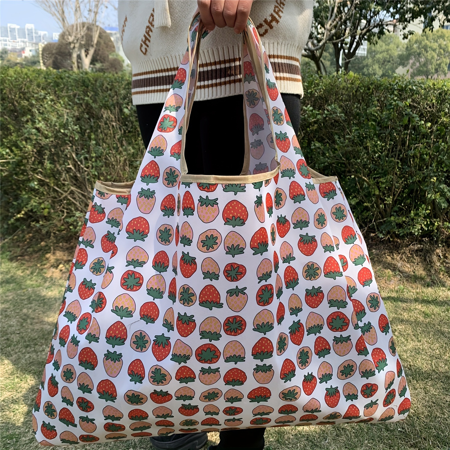 

Large Capacity Shoulder Nylon Bag, All Over Cartoon Strawberry Print Bag, Foldable Shopper Bag
