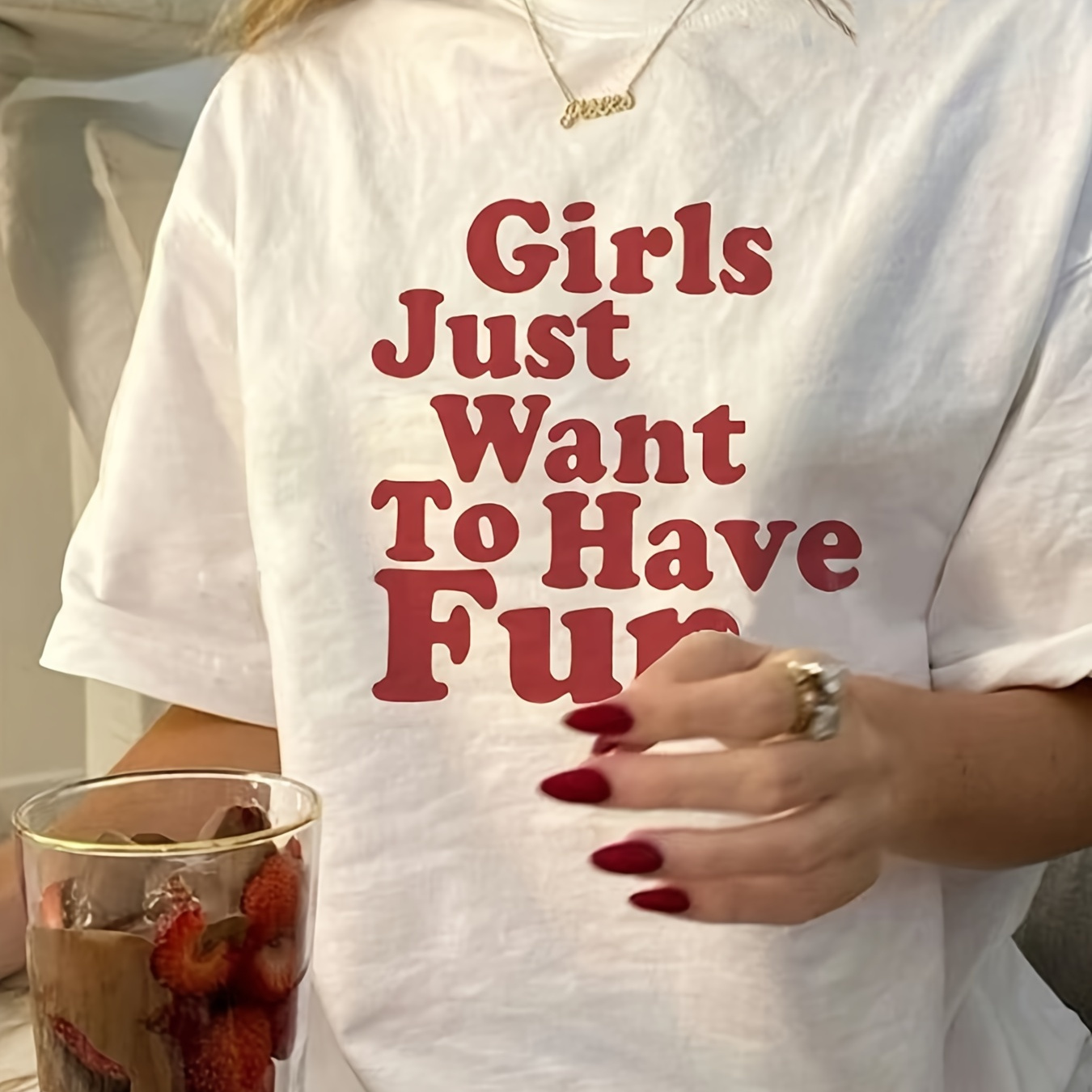 

Chic Print Women's T-shirt - Casual Short Sleeve, Crew Neck Top For Summer Fashion