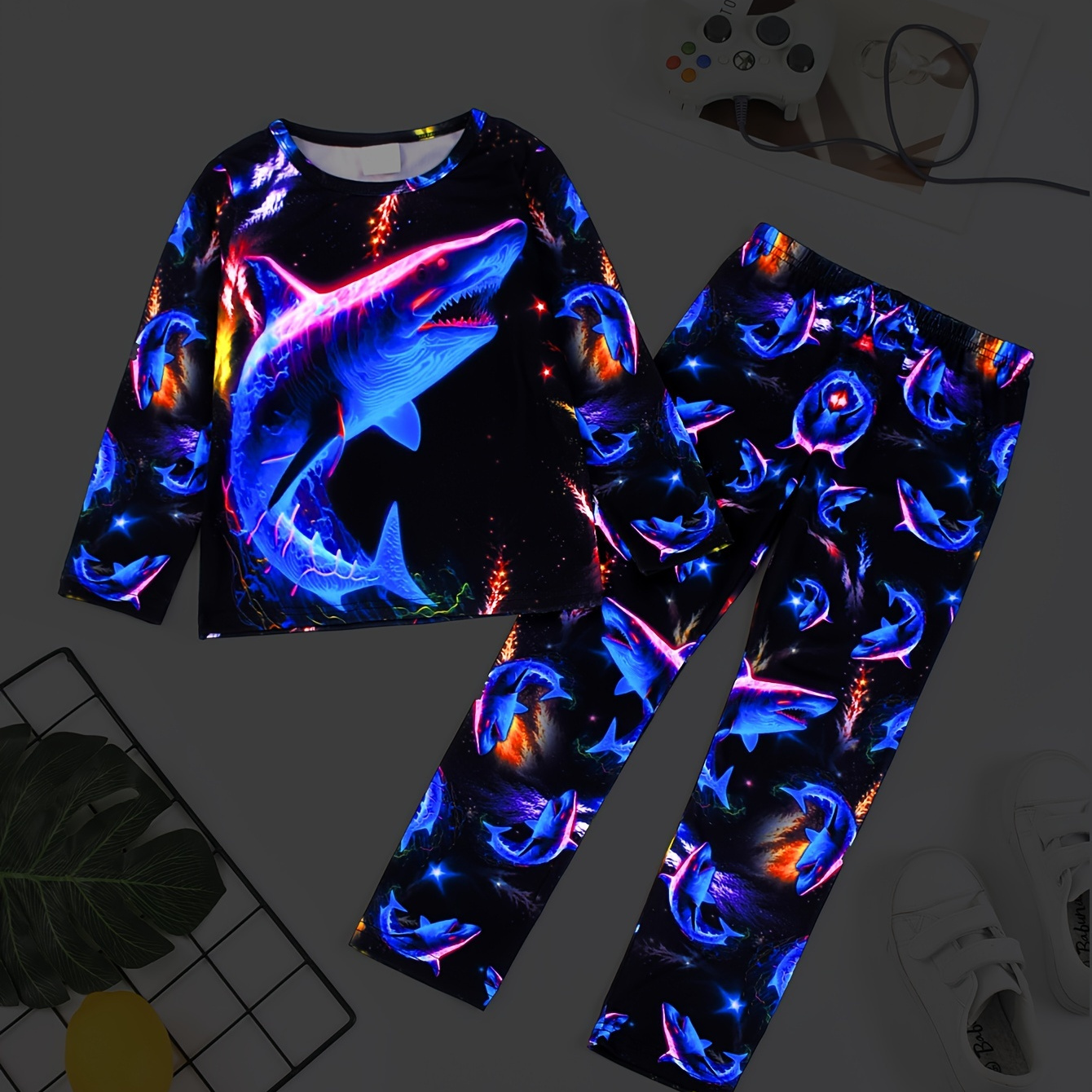 

2 Pcs Boy's Luminous Shark Digital Print Long Sleeve Top & Trousers Pajama Set, Comfy & Skin-friendly Pj Set, Boy's Loungewear, As Daily Gift