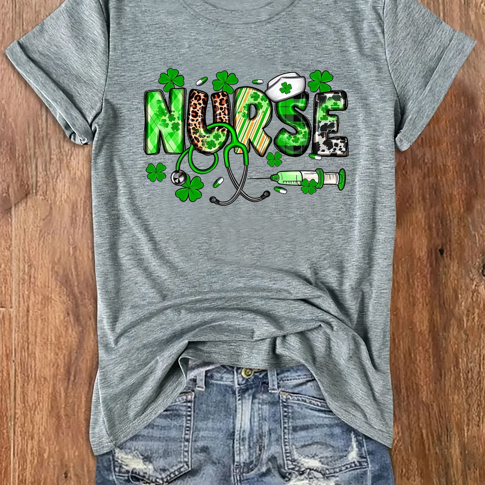 

St. Patrick's Day Nurse Print T-shirt, Casual Crew Neck Short Sleeve Top For Spring & Summer, Women's Clothing