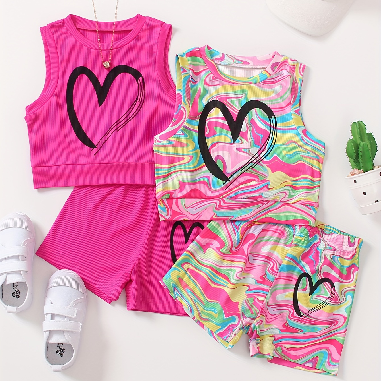 

Girls 4-piece Random Color-block Printed Heart Tank Tops And Shorts Set + Solid Heart Print Tank Tops And Shorts Outfit, Summer Casual Sportswear