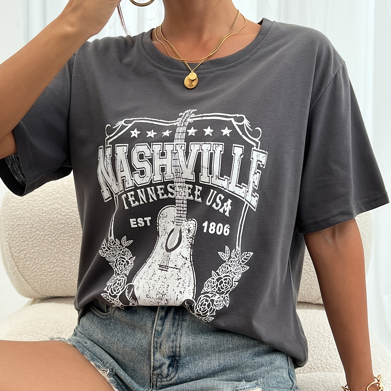 

Guitar Print T-shirt, Casual Short Sleeve Crew Neck Top For Spring & Summer, Women's Clothing
