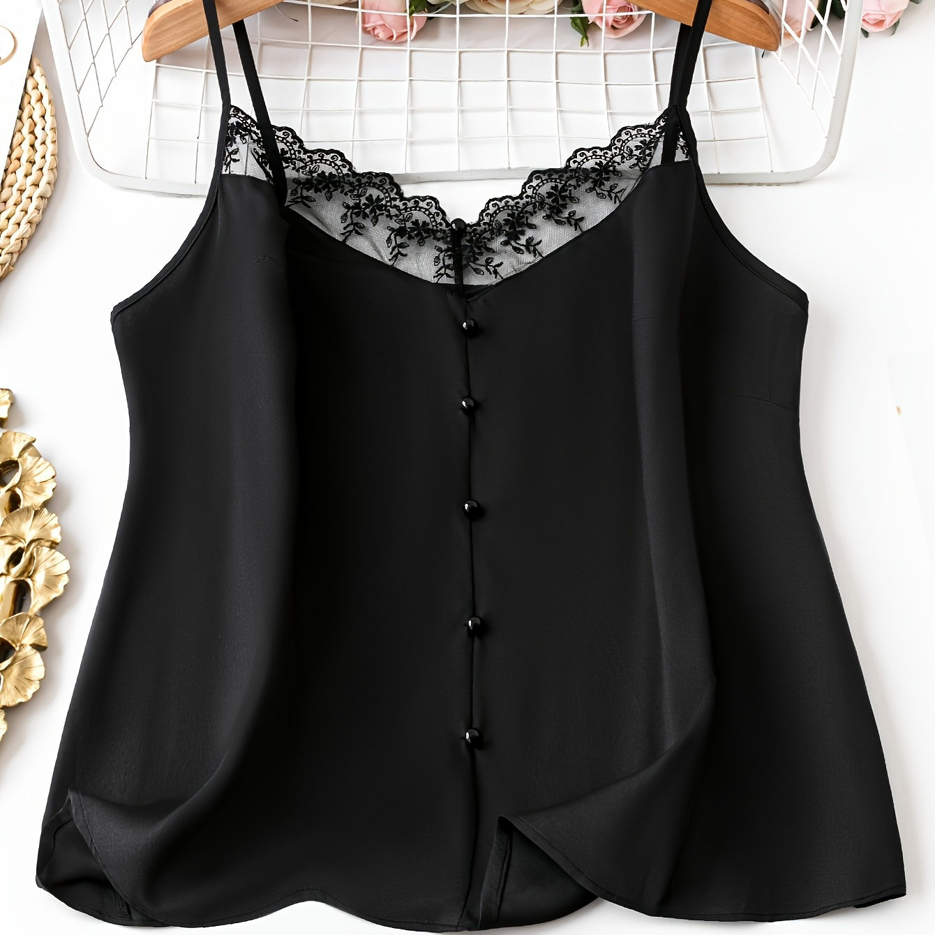 

Top Camisole Élégant Grande Taille en Dentelle Noire pour Femme - Col en V, Boutonnage , Chemisier d'Été Transparent avec Motif Floral, Mélange de Polyester et Élasthanne, Lavage à Uniquement