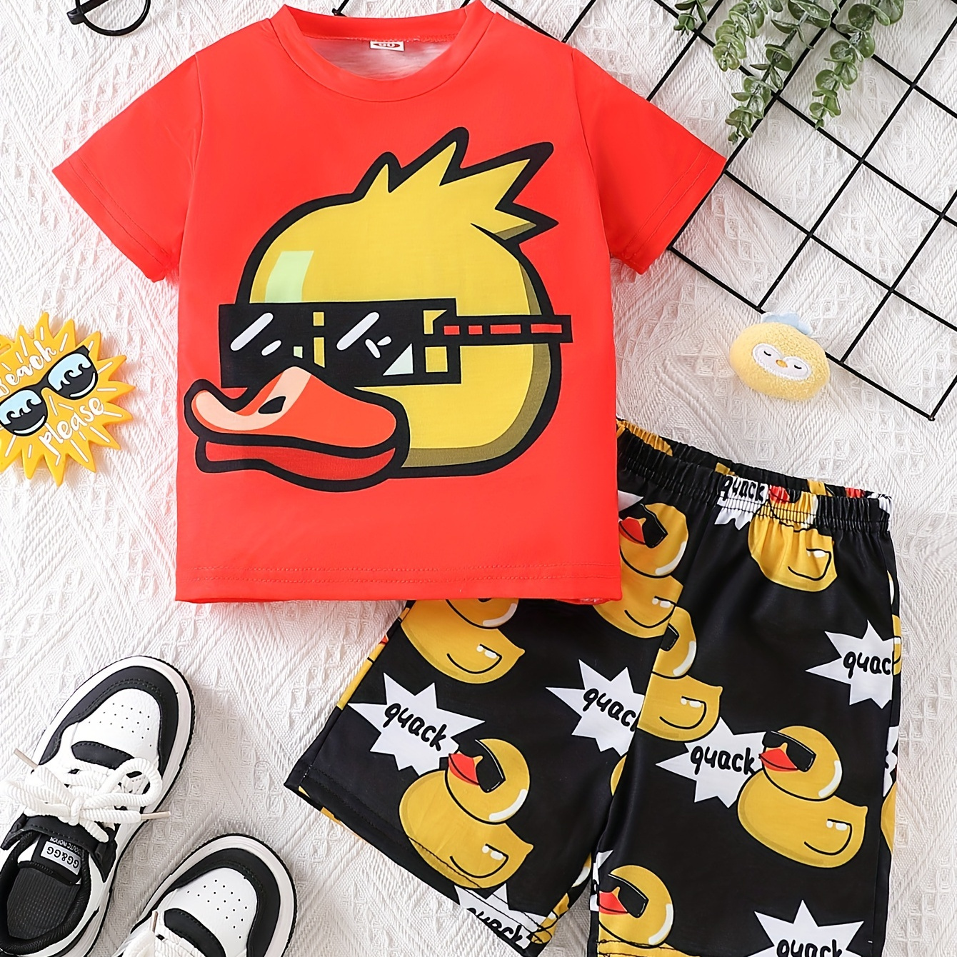 

2pcs Boys Casual Cartoon Funny Duck Graphic Print Short Sleeve T-shirt & Shorts Set, Comfy Summer Boys Clothes