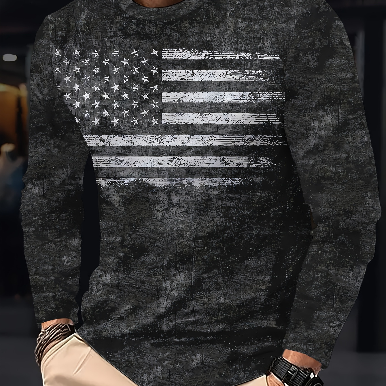 

Men's Casual Crew Neck Long Sleeve T-shirt, Polyester Knit Fabric With Slight Stretch, Regular Fit, With Distressed American Flag Print, For Fall/