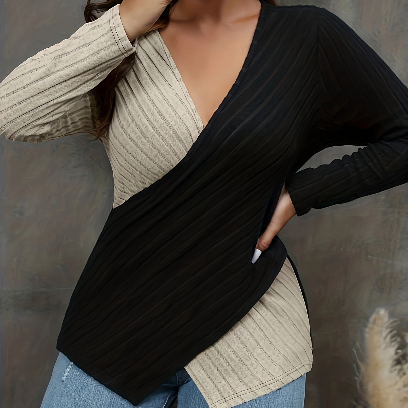 Plus Size Casual Knit Top, Women's Plus Colorblock Cross V Neck Long Sleeve Medium Stretch Knit Top